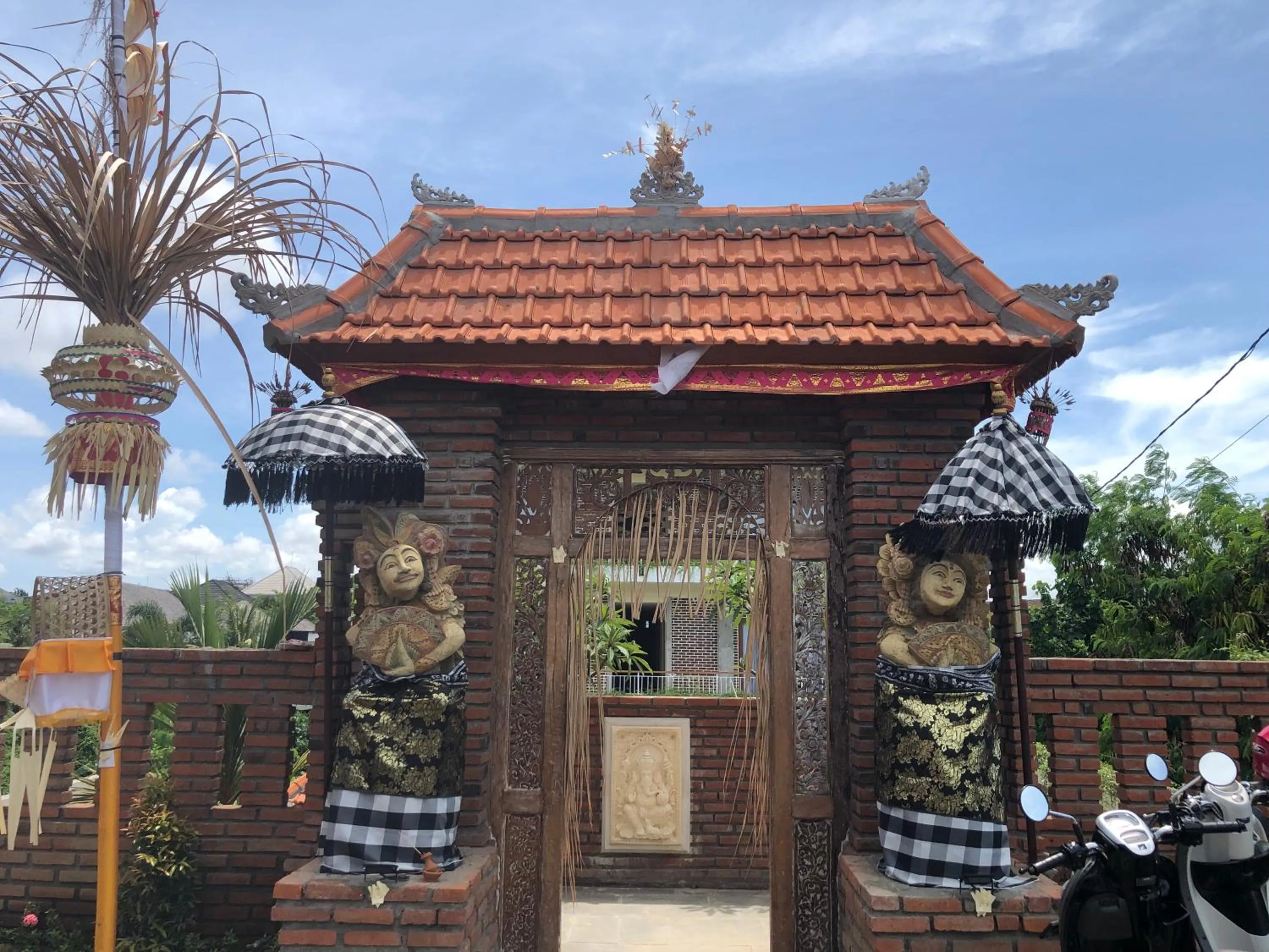 Oka's Guest House Canggu