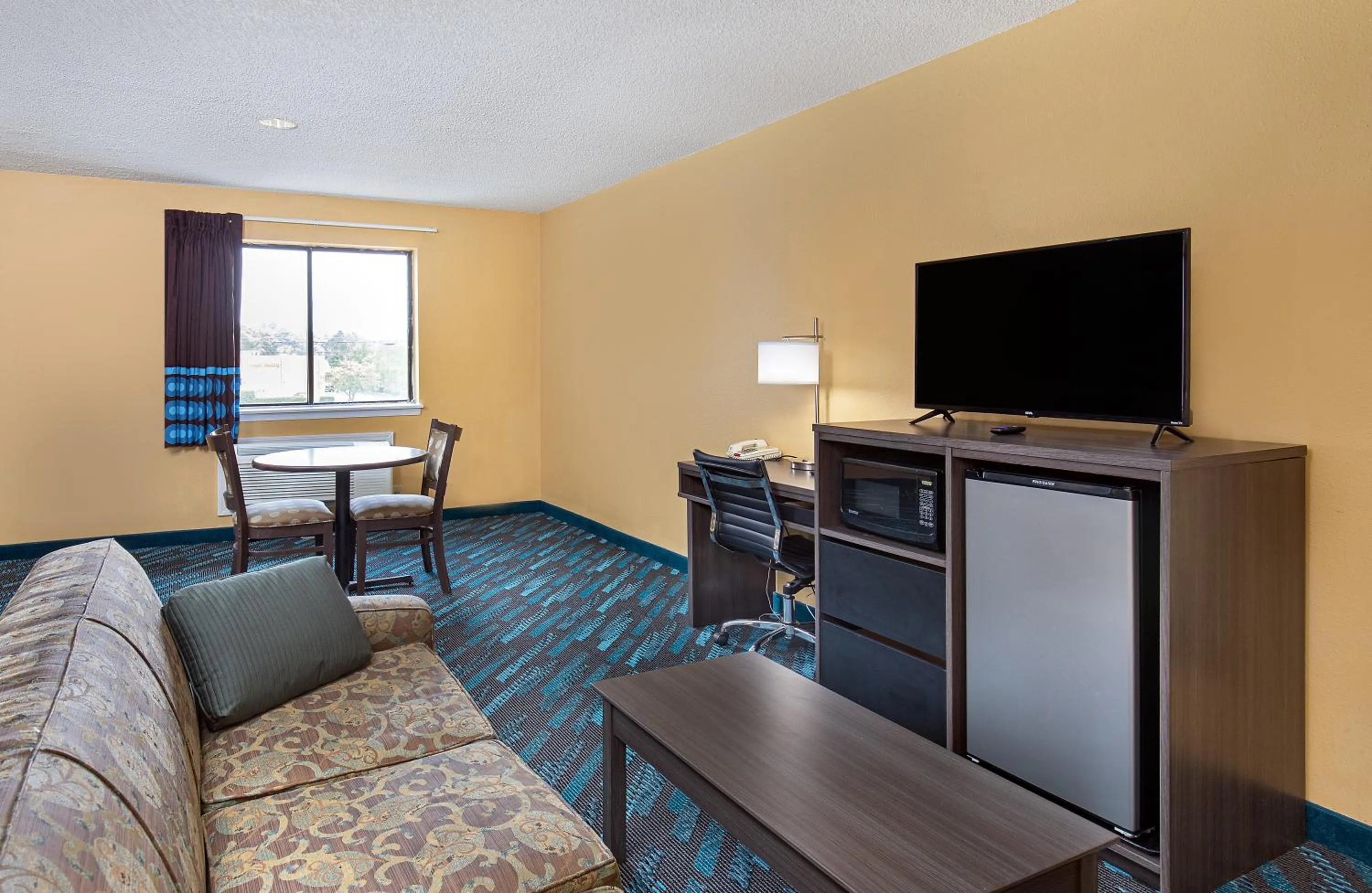 Super 8 by Wyndham Somerset