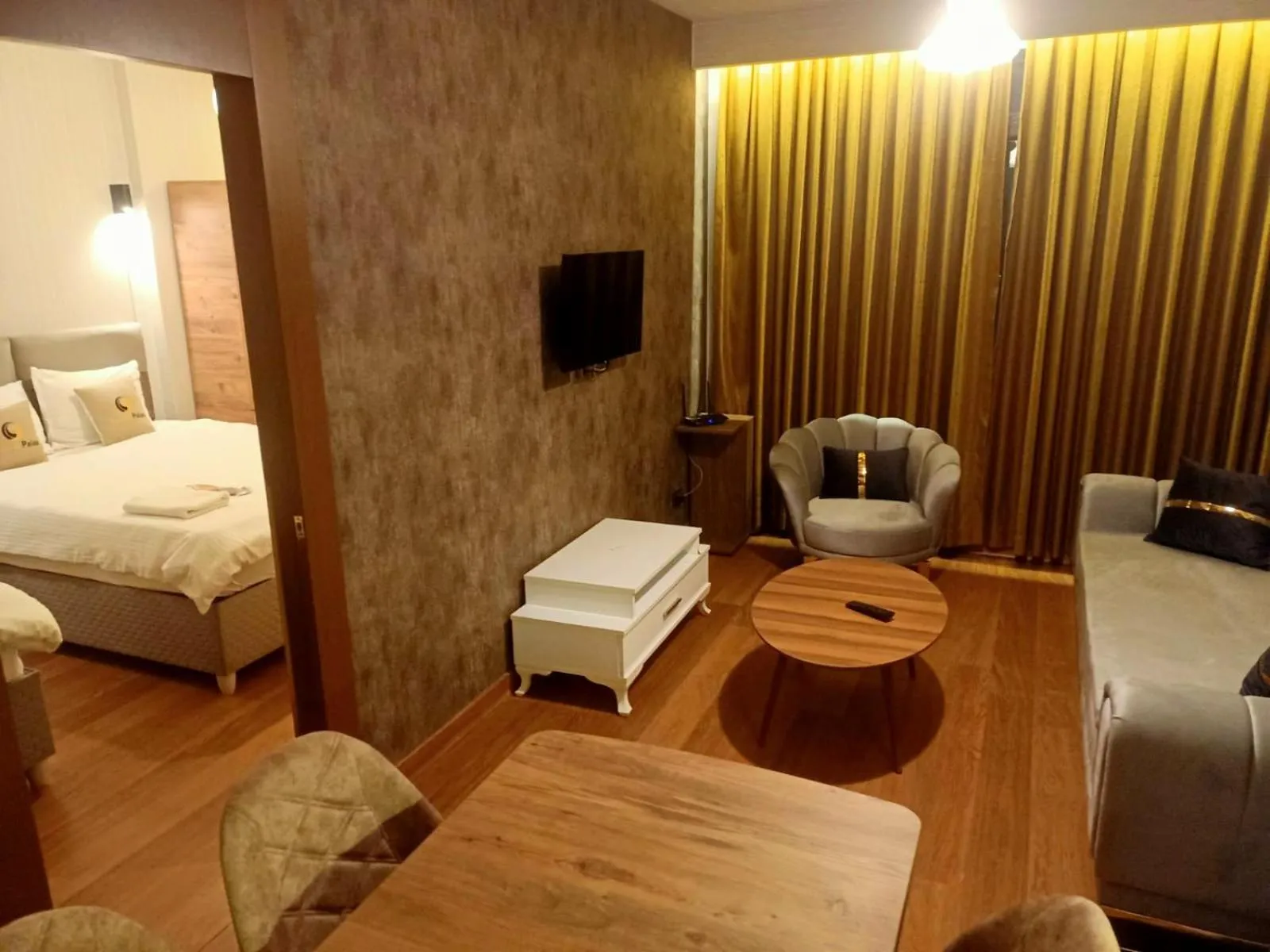 Bed in FALCON PalaS OTEL