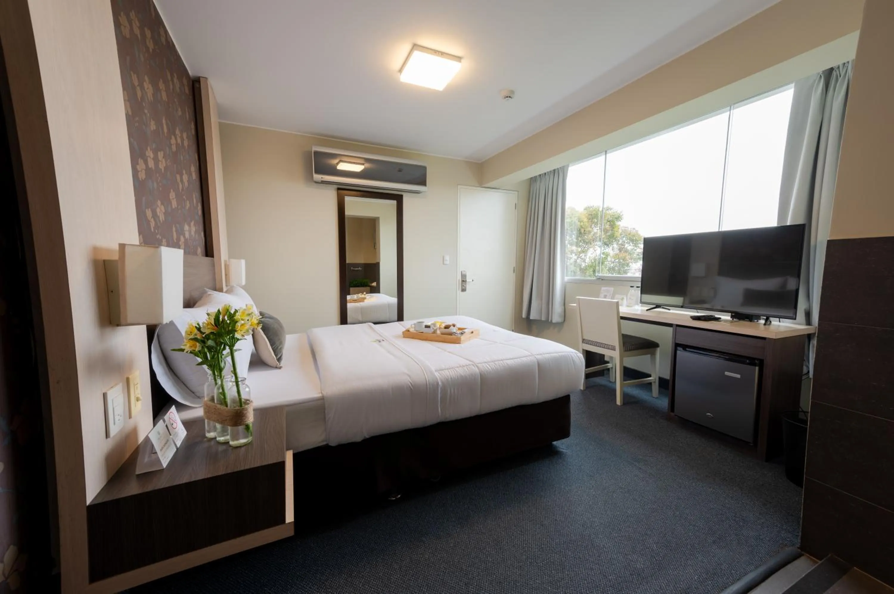 Bed in Palmetto Hotel Business San Miguel