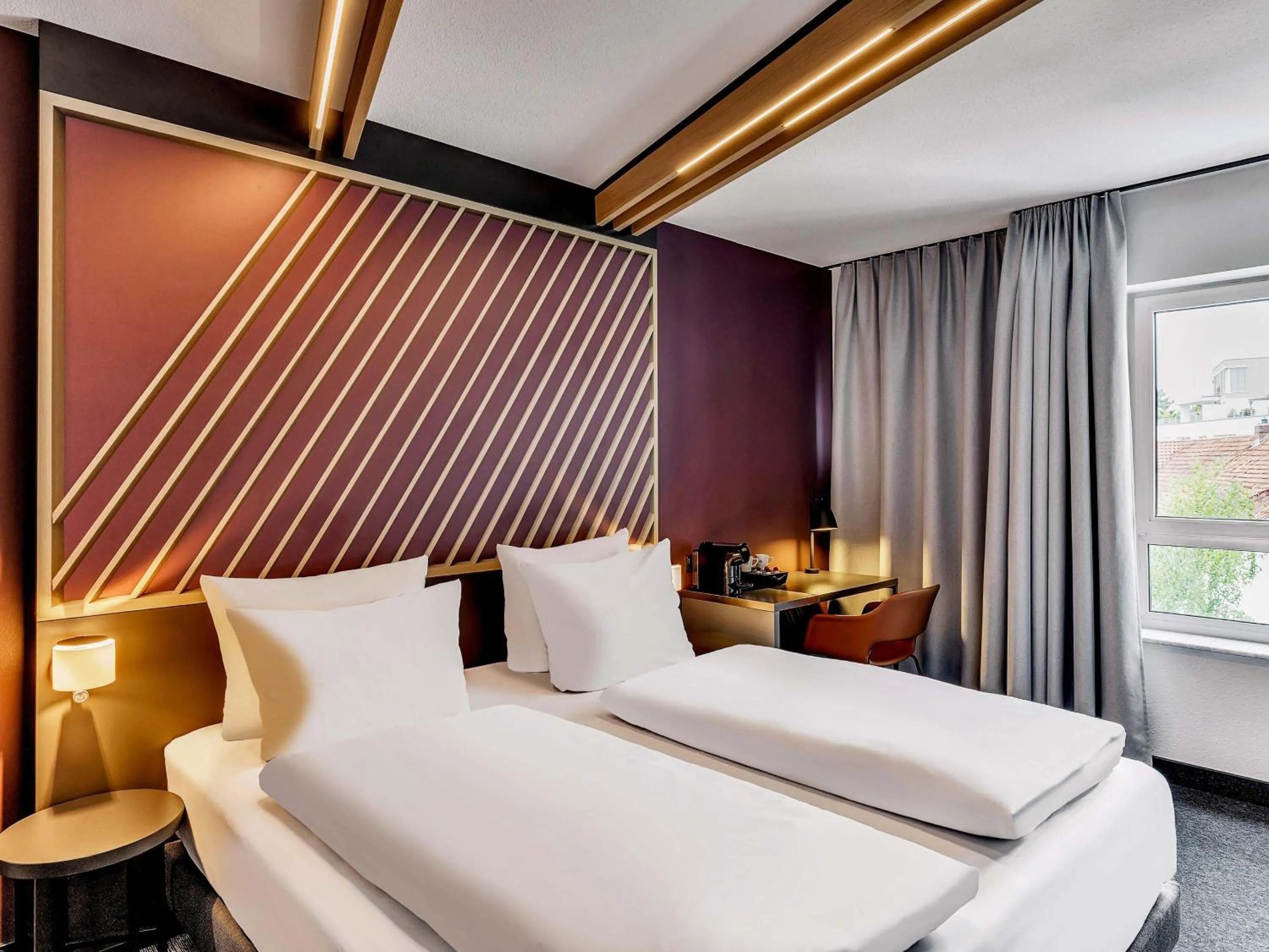 Photo of the whole room, Bed in B&B Hotel Bremen-Altstadt