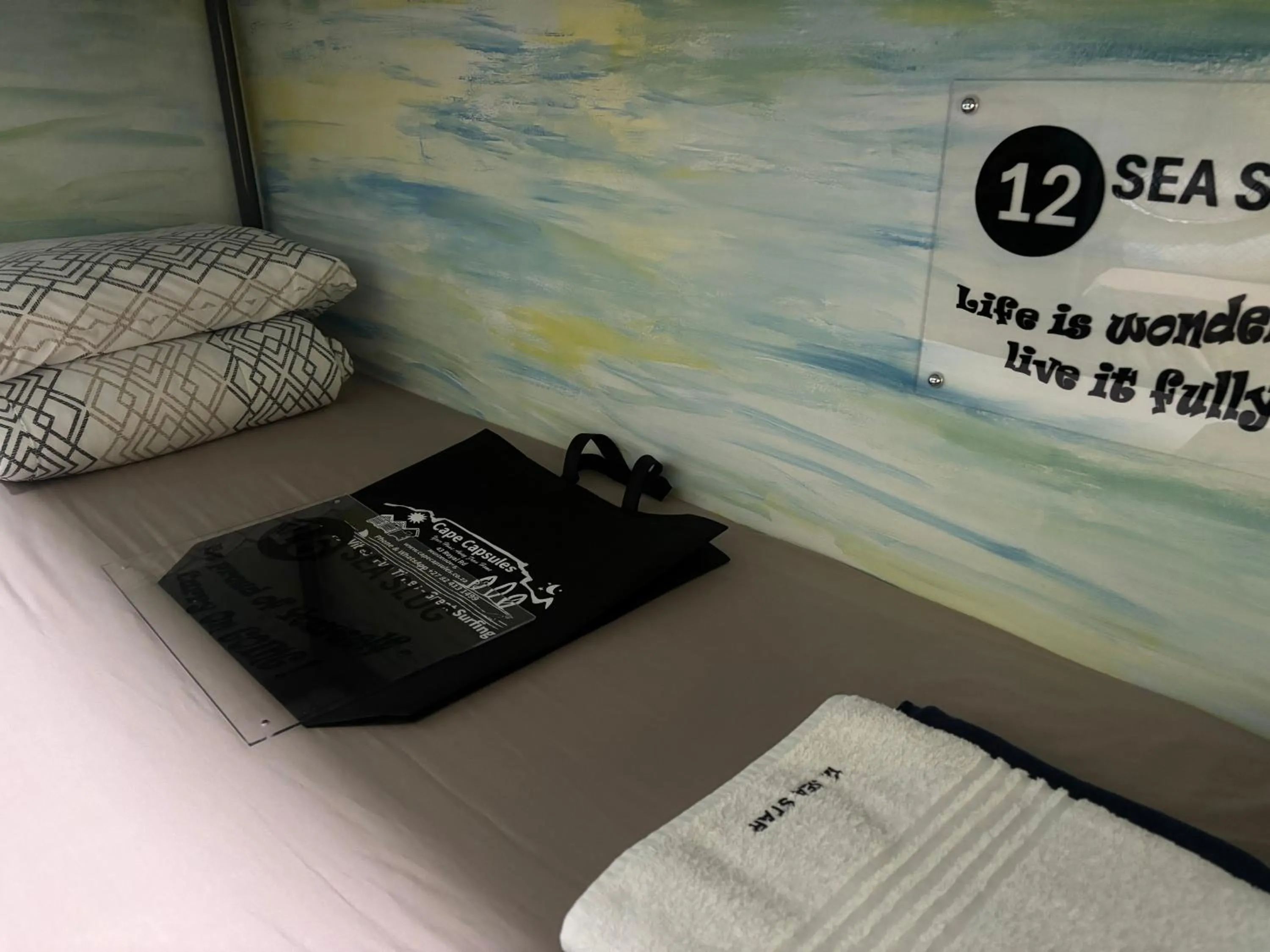 Bed in Cape Capsules