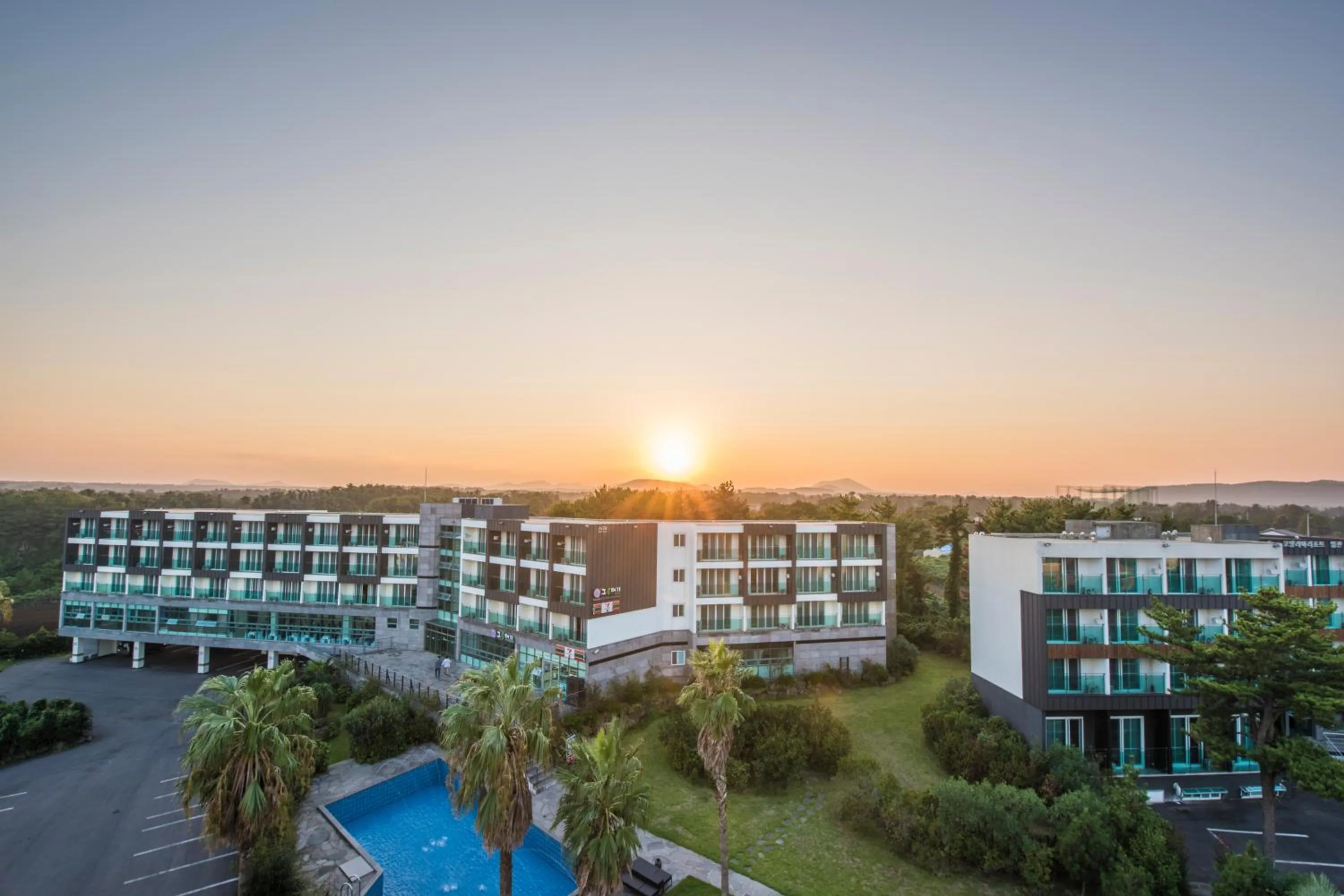 Property building in Vengastay