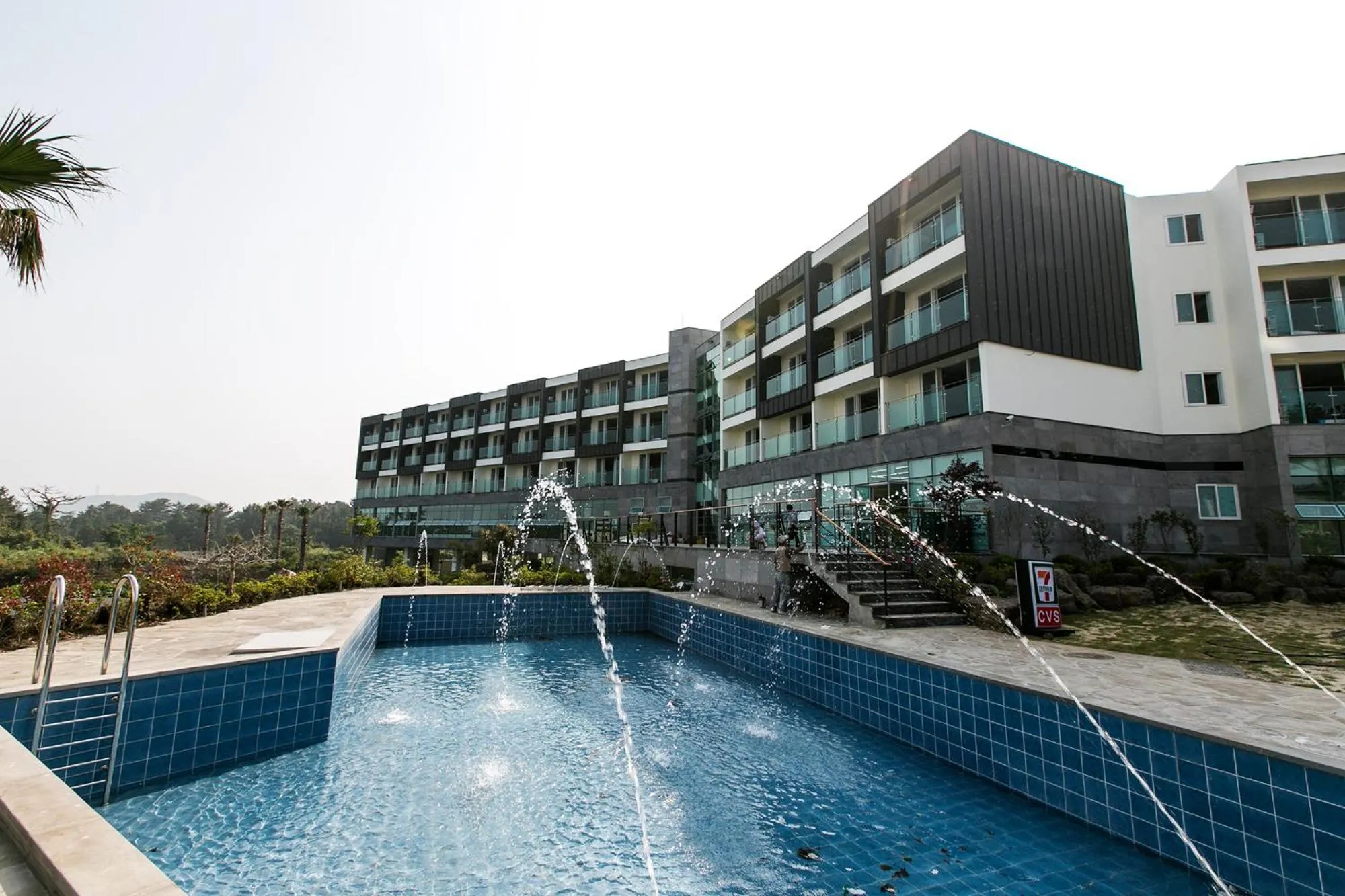 Pool view in Vengastay