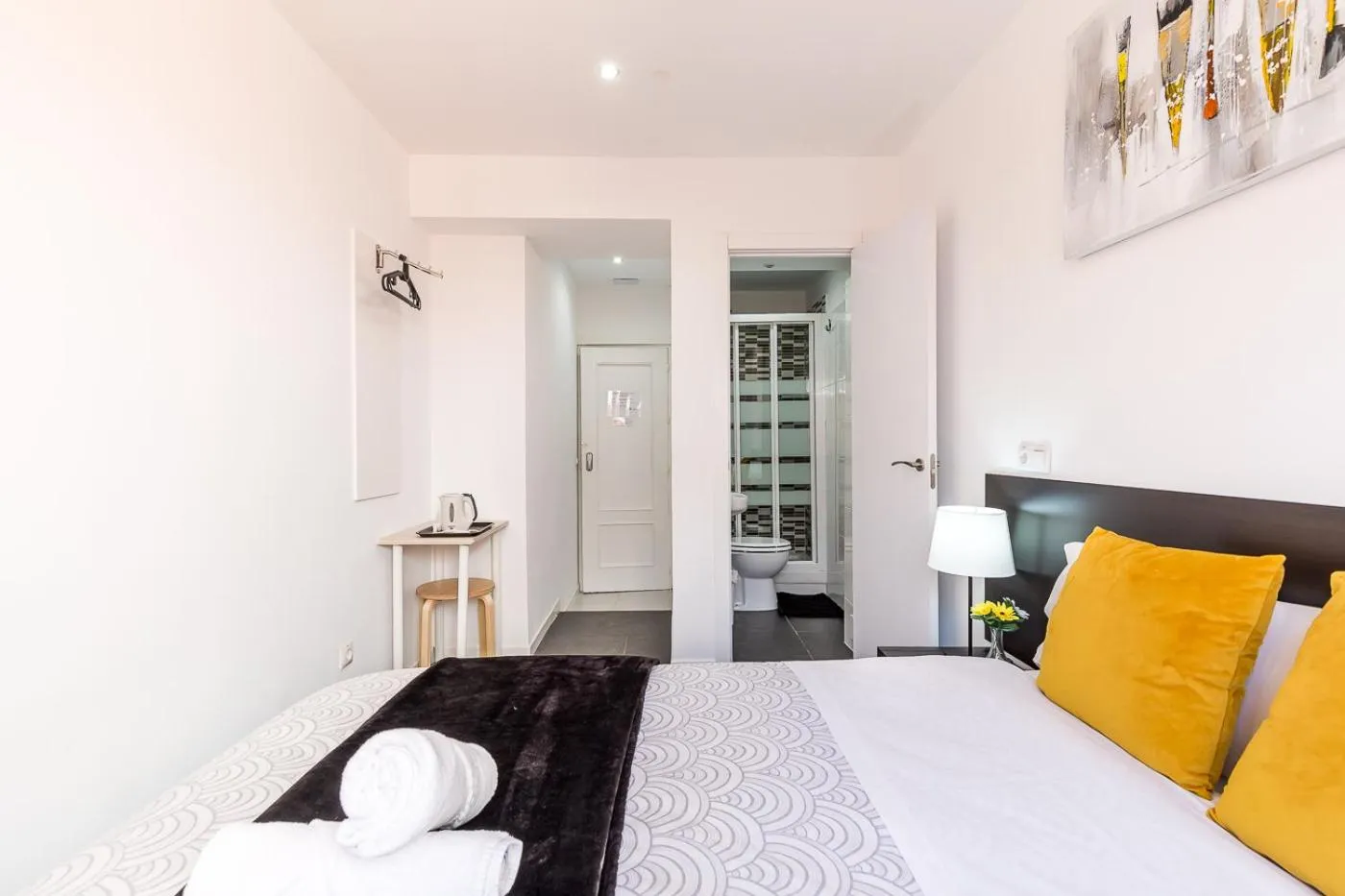 Photo of the whole room, Bed in AYZ Sierra de Meira - Auto check-in property