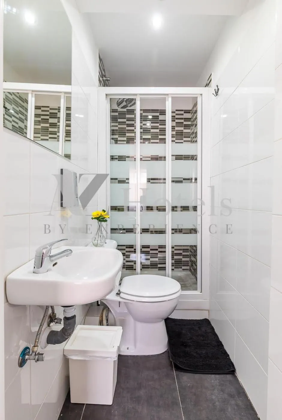 Bathroom in AYZ Sierra de Meira - Auto check-in property