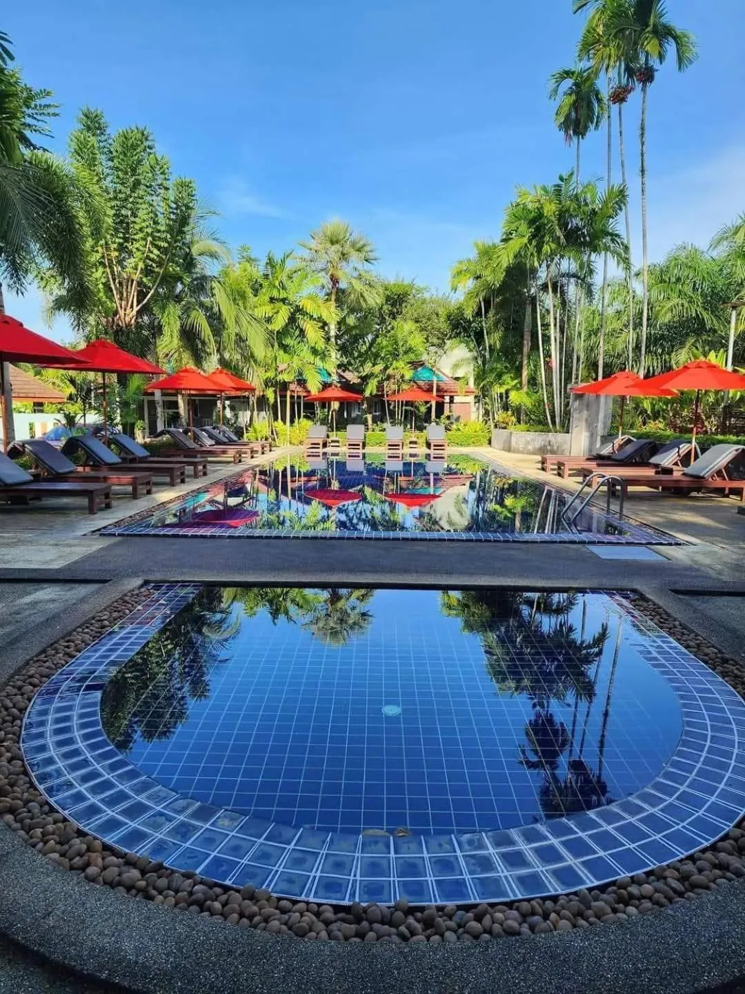Swimming pool in Khaolak Yama Resort - SHA Plus