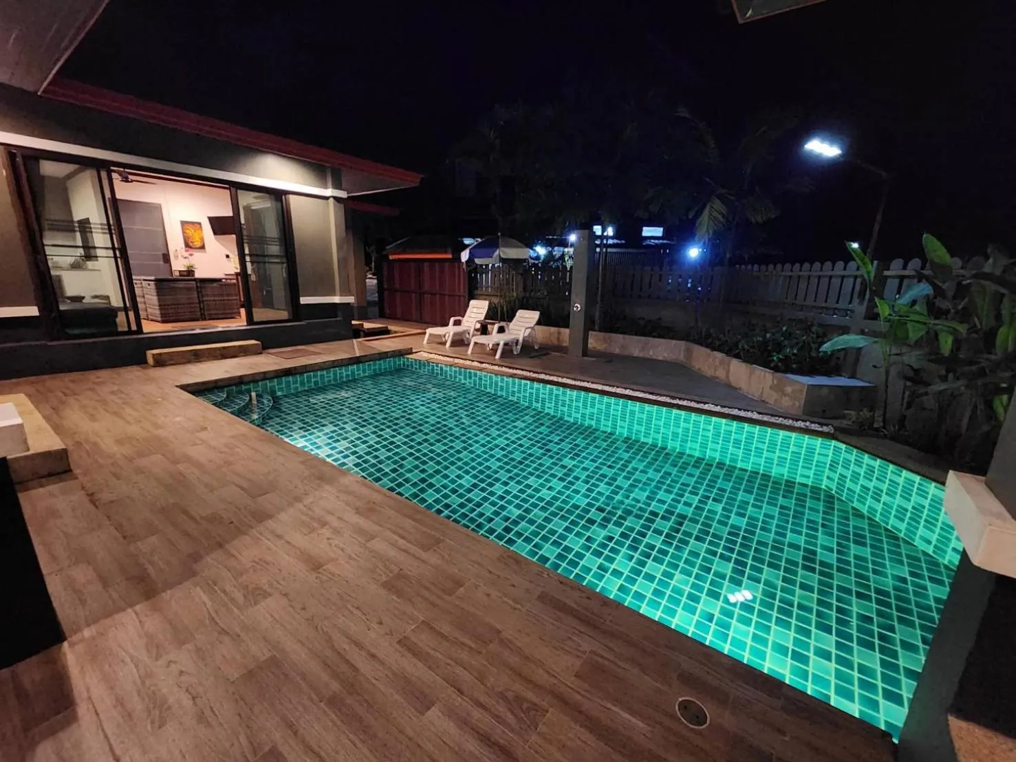 Swimming pool in Khaolak Yama Resort - SHA Plus