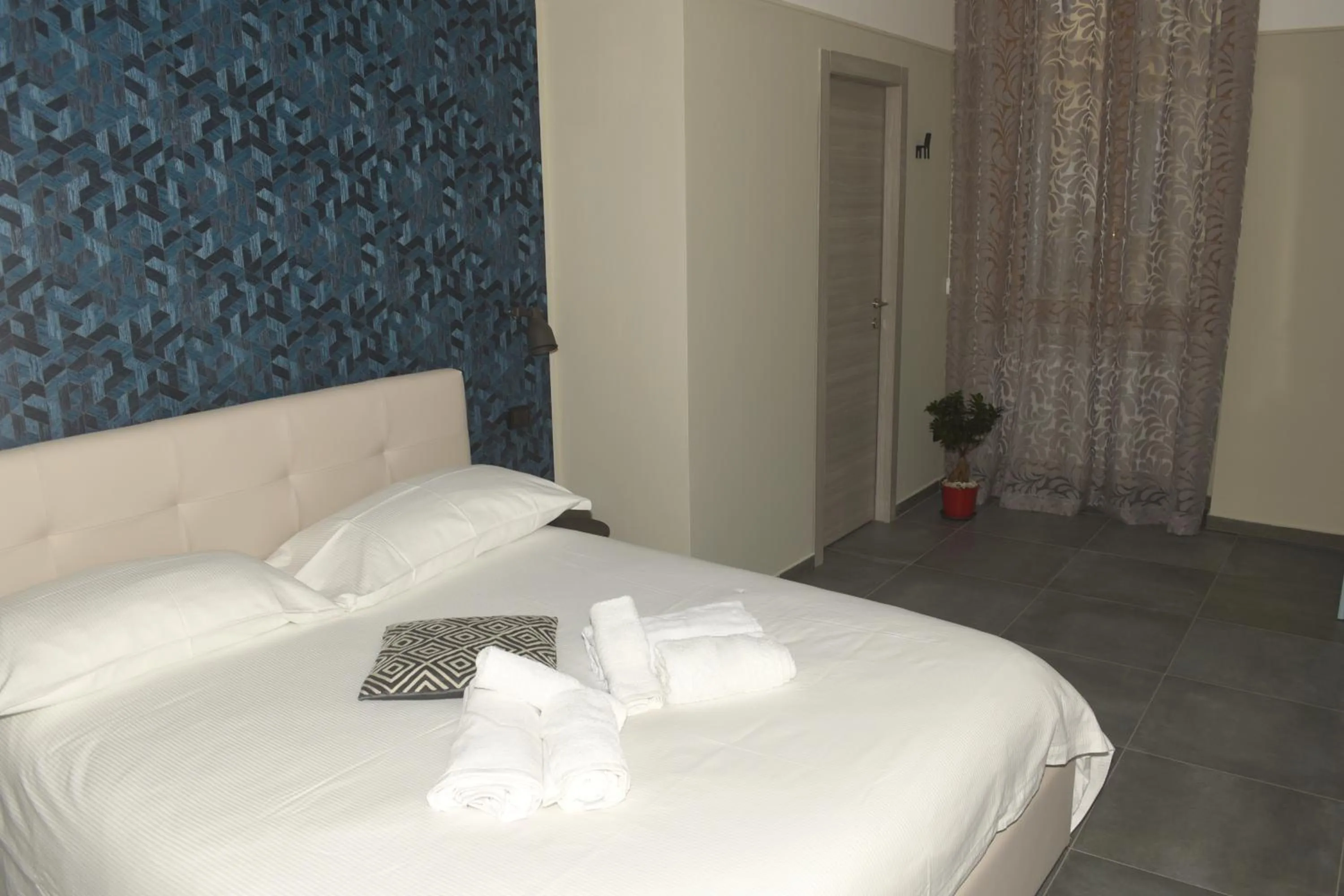 Bed in Donna Lena Relais Napoli