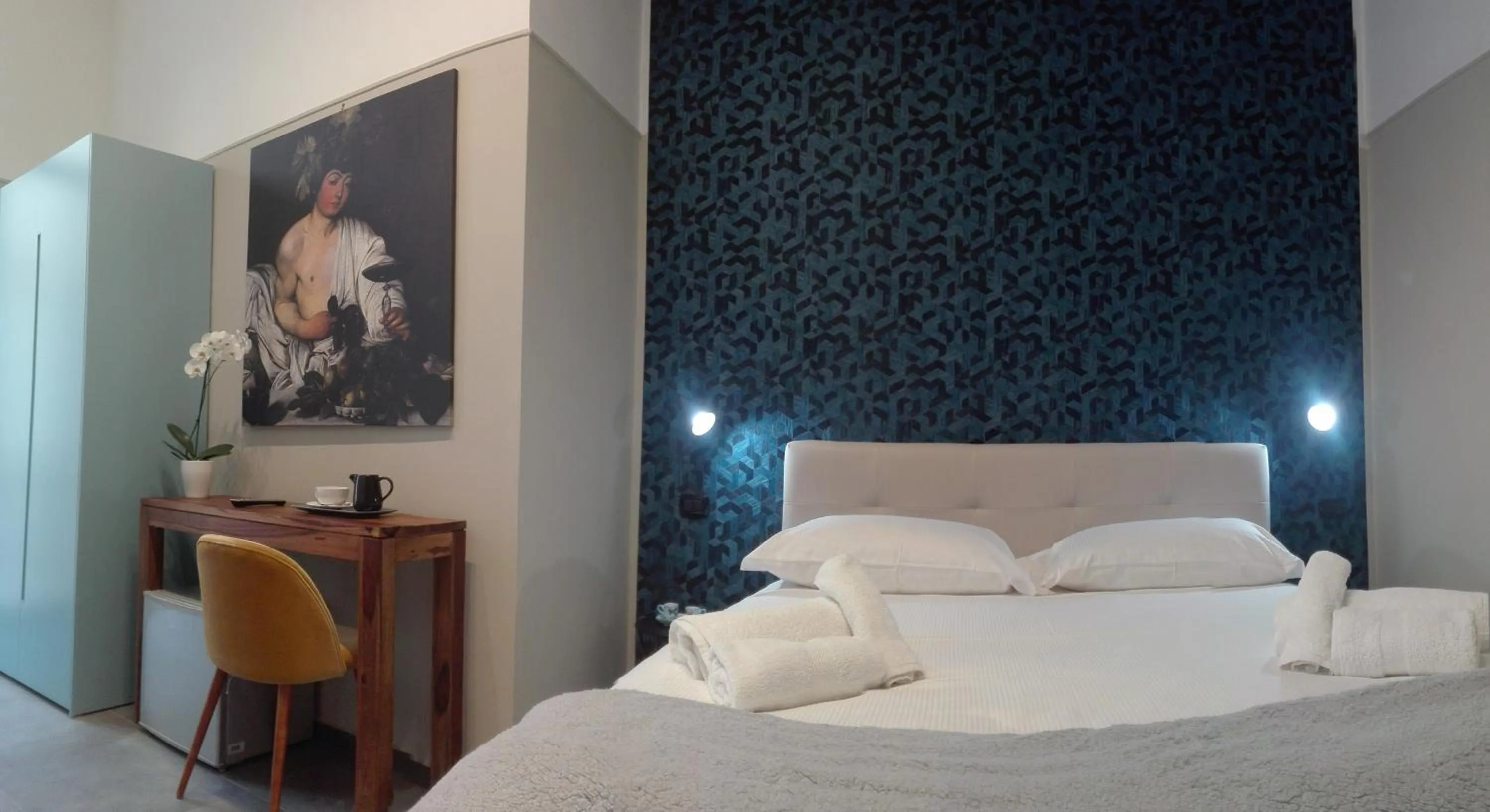 Bed in Donna Lena Relais Napoli