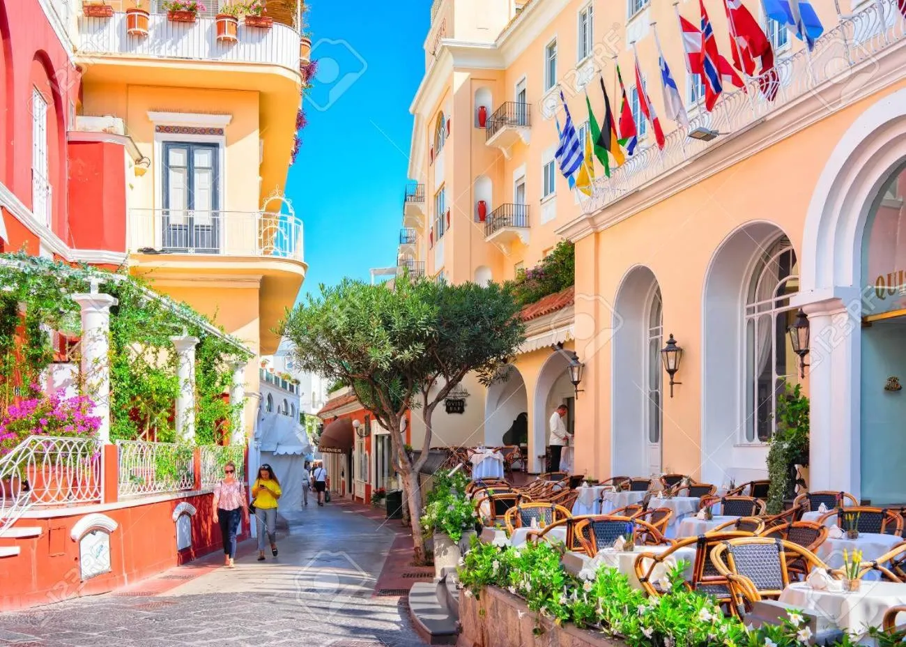 People in Donna Lena Relais Napoli