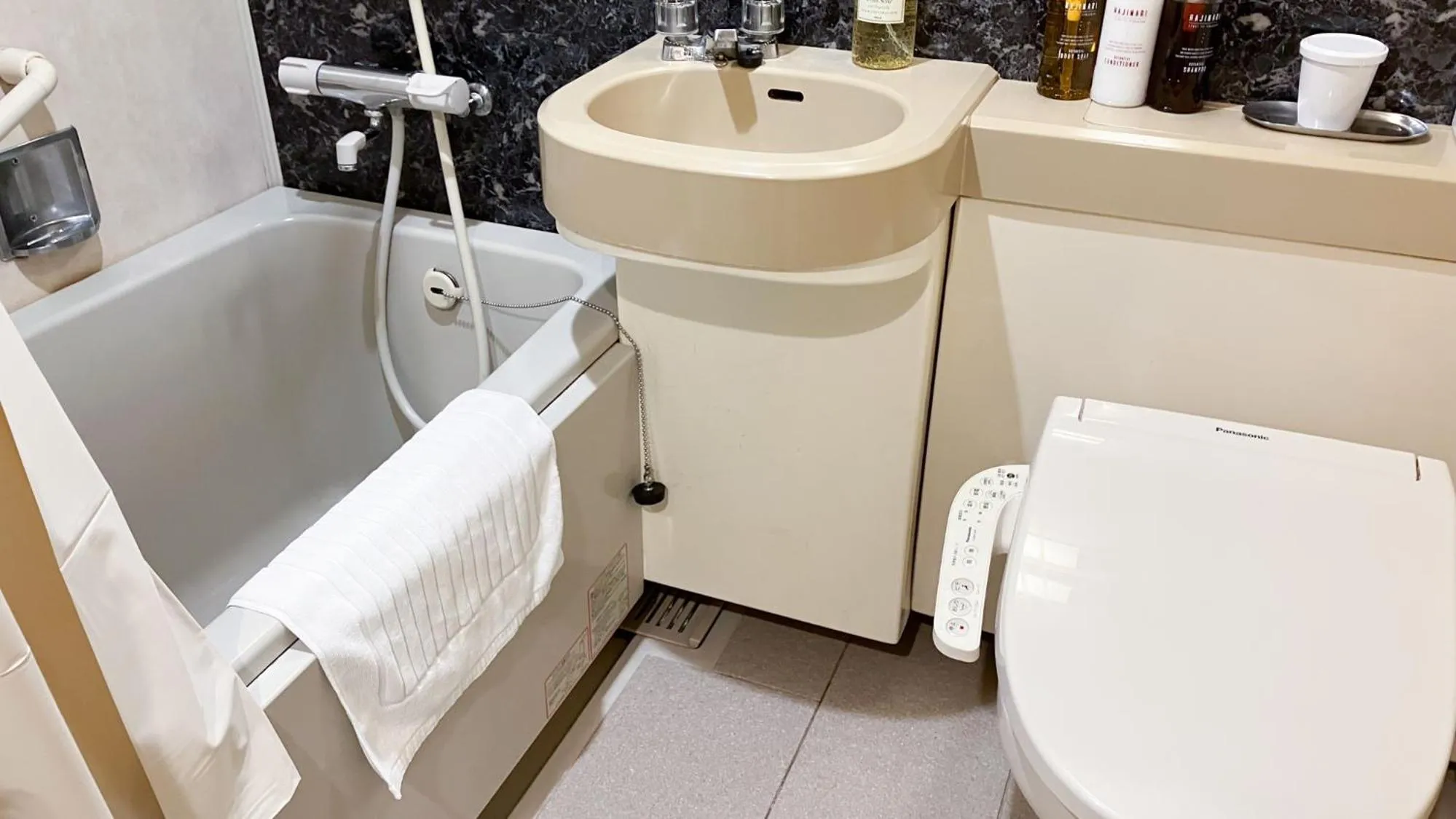 HOTEL LiVEMAX BUDGET Shinbashi