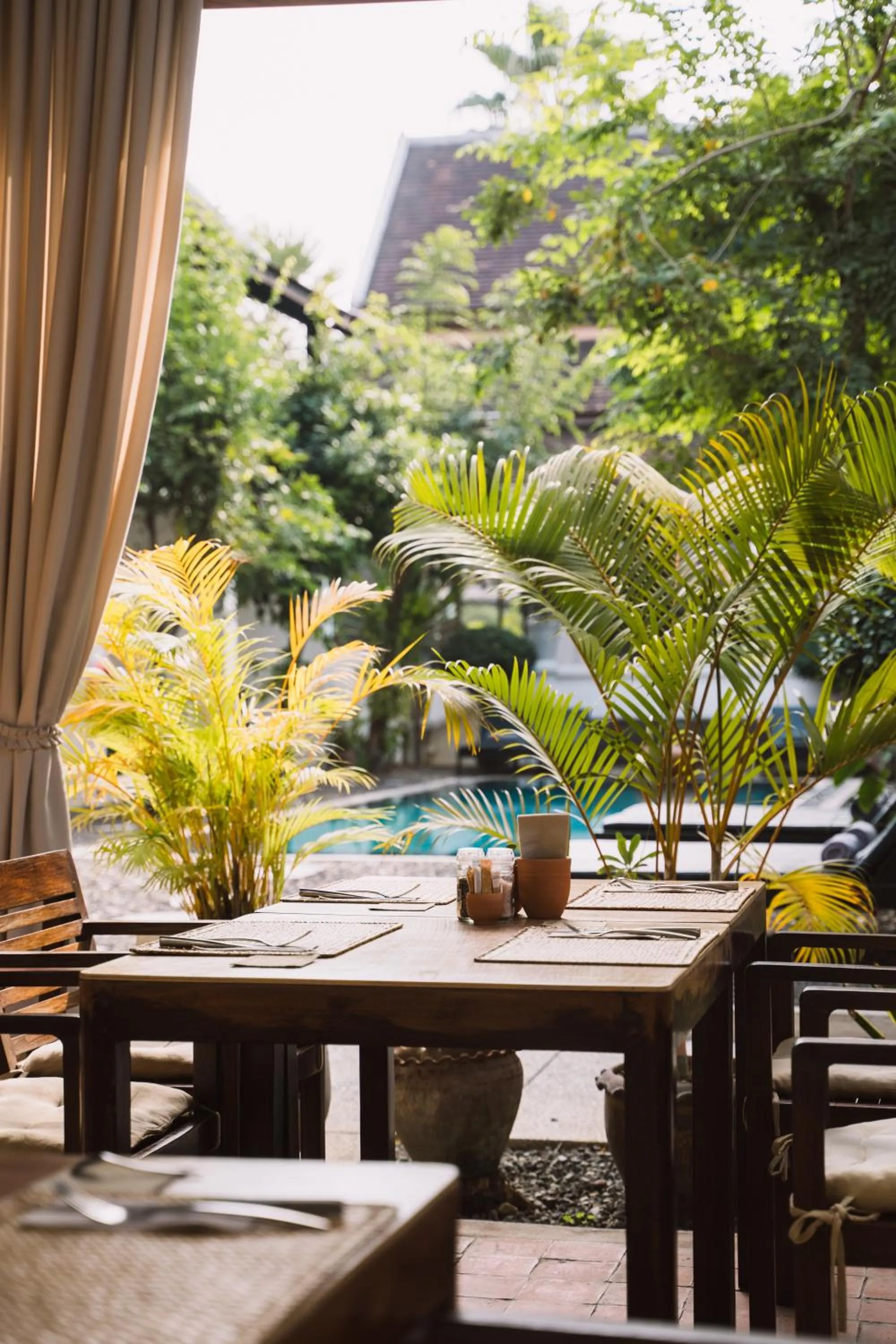 Restaurant/places to eat in Le Sen Boutique Hotel