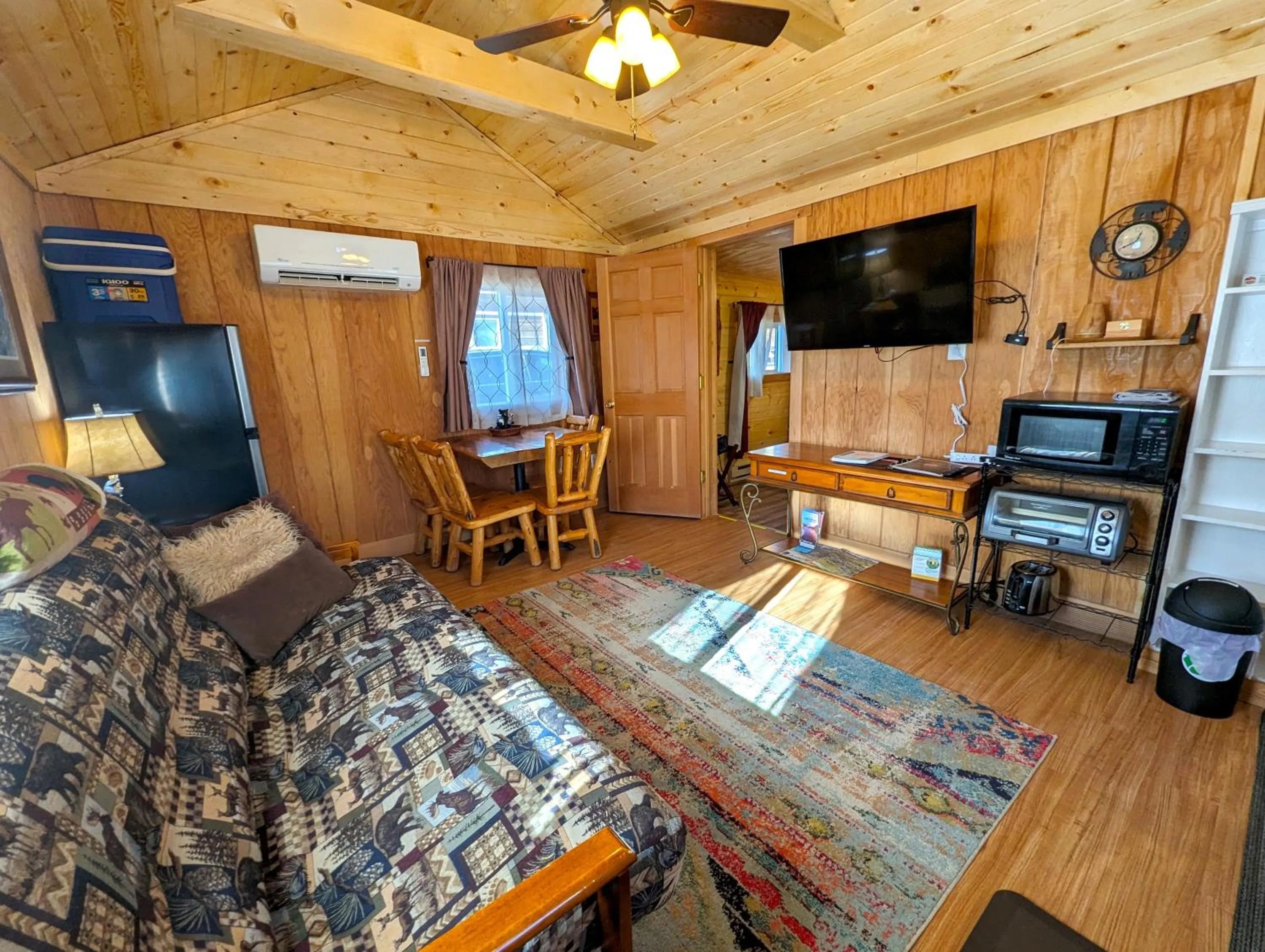 Yellowstone's Treasure Cabins