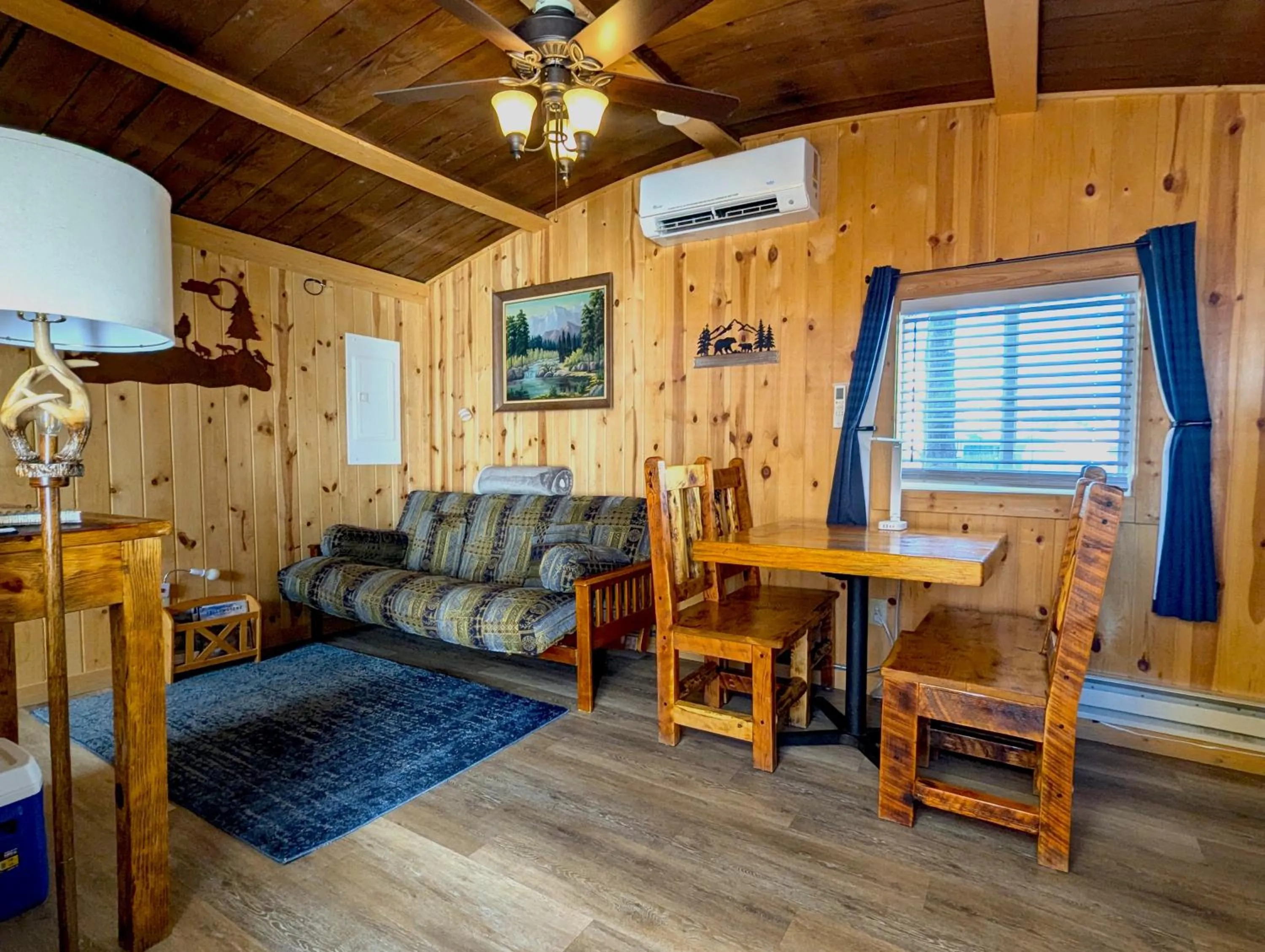 Yellowstone's Treasure Cabins