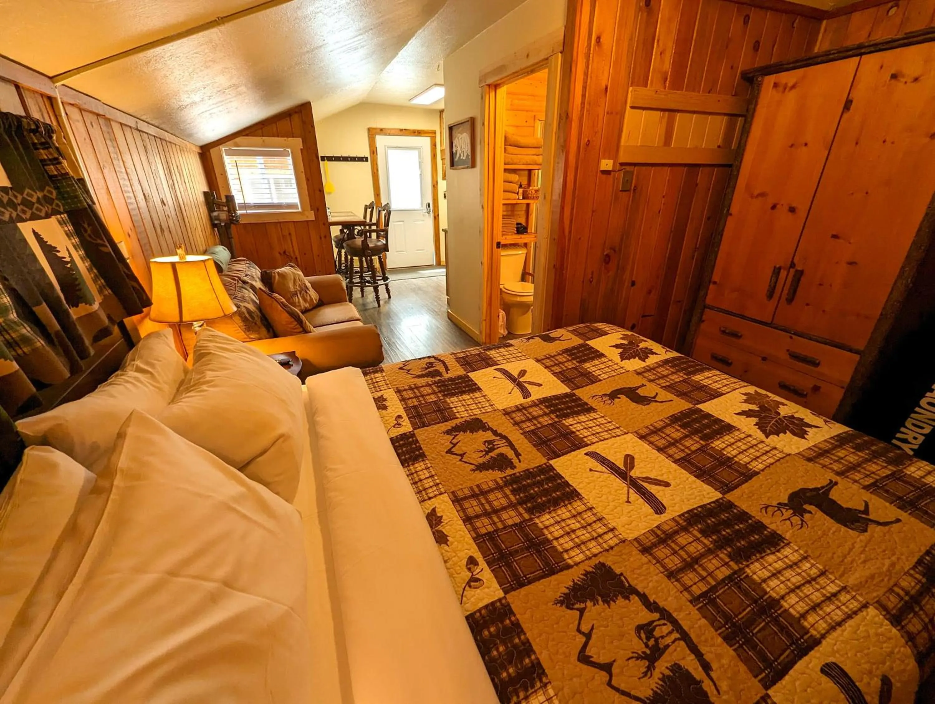 Bed in Yellowstone's Treasure Cabins