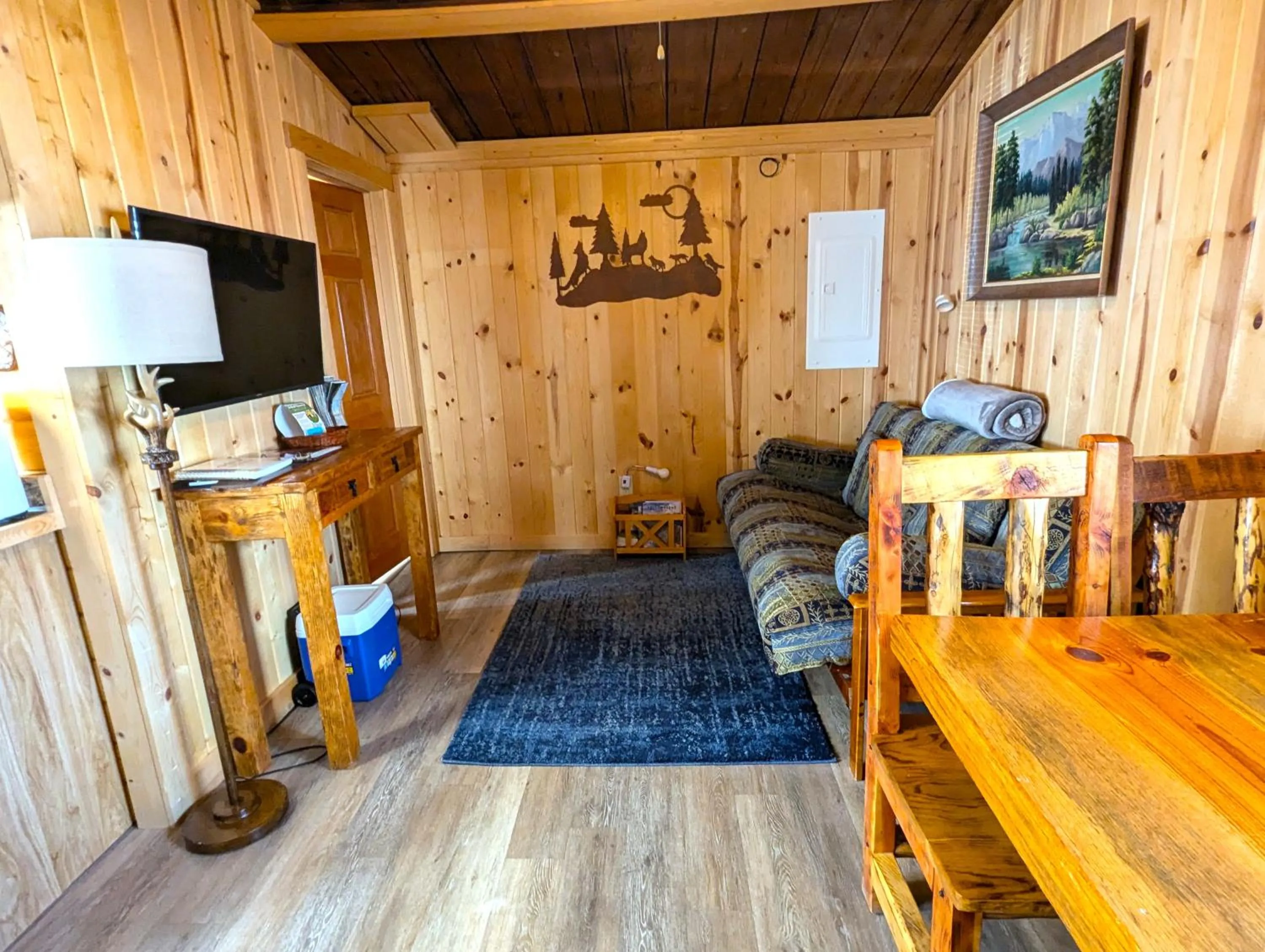 Yellowstone's Treasure Cabins