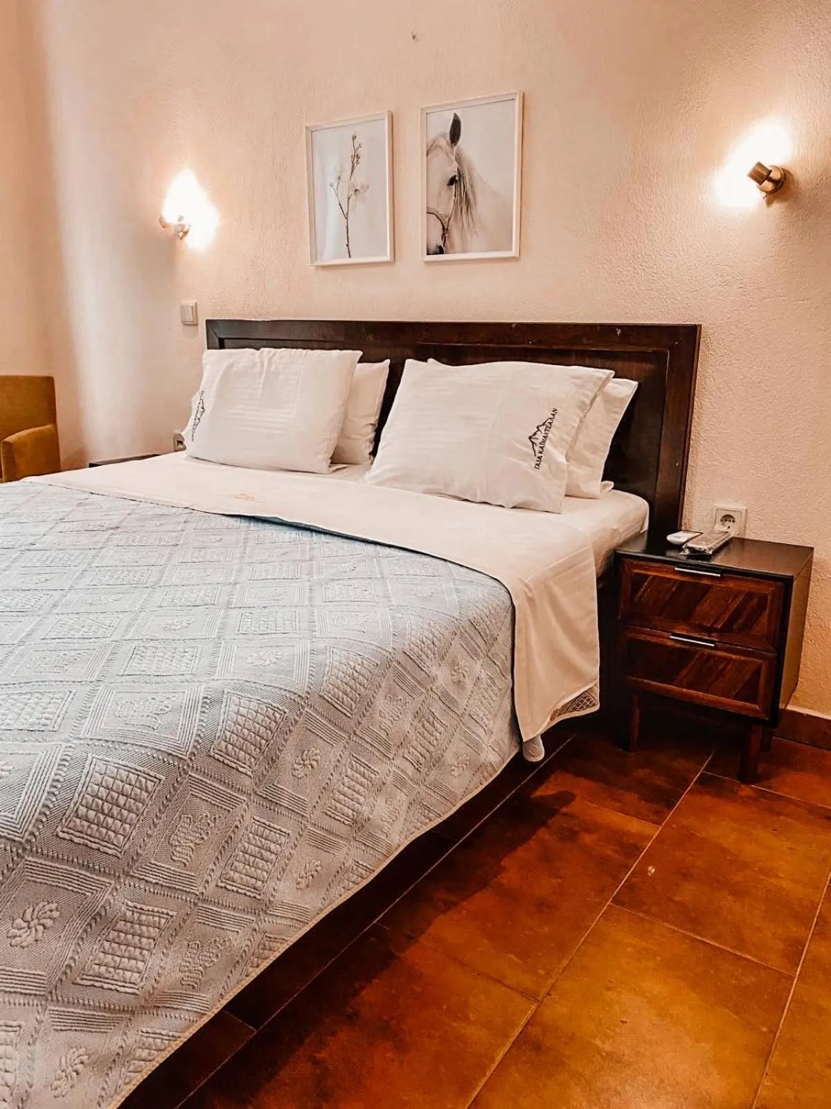 Bed in Gea Kaimaktsalan Hotel & Spa