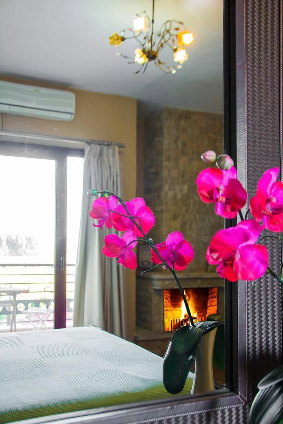 Bed in Gea Kaimaktsalan Hotel & Spa