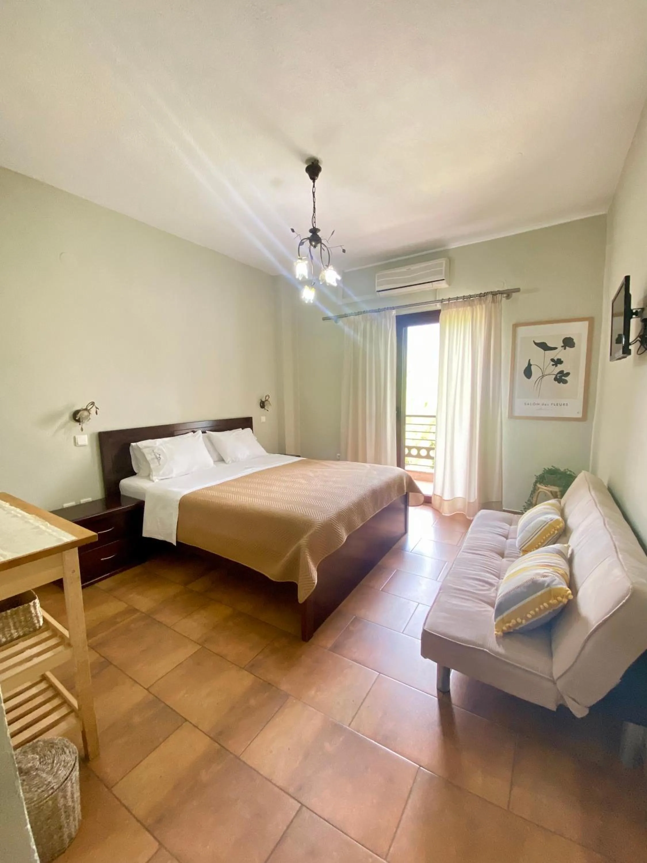 Bed in Gea Kaimaktsalan Hotel & Spa