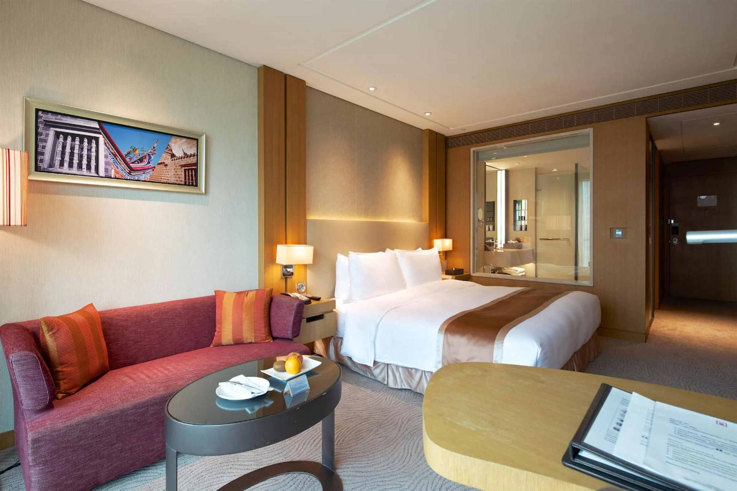 Photo of the whole room, Bed in Millennium Hotel Taichung