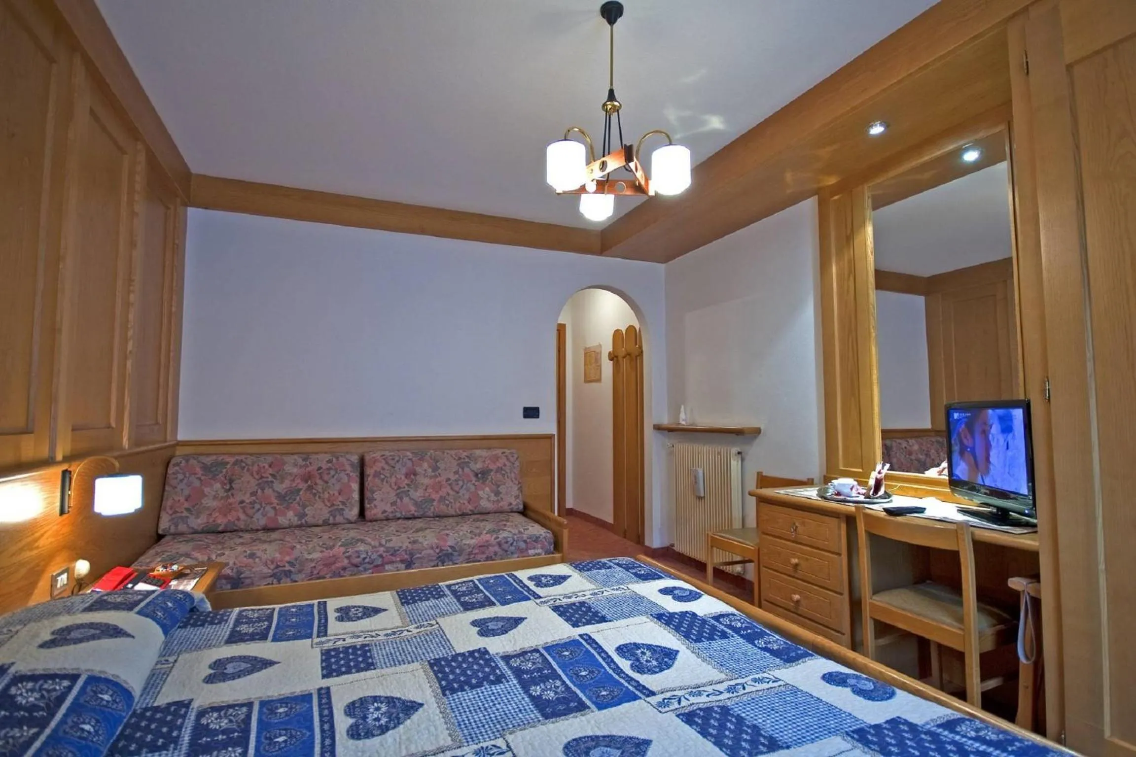 Bedroom, Bed in Hotel De Fronz