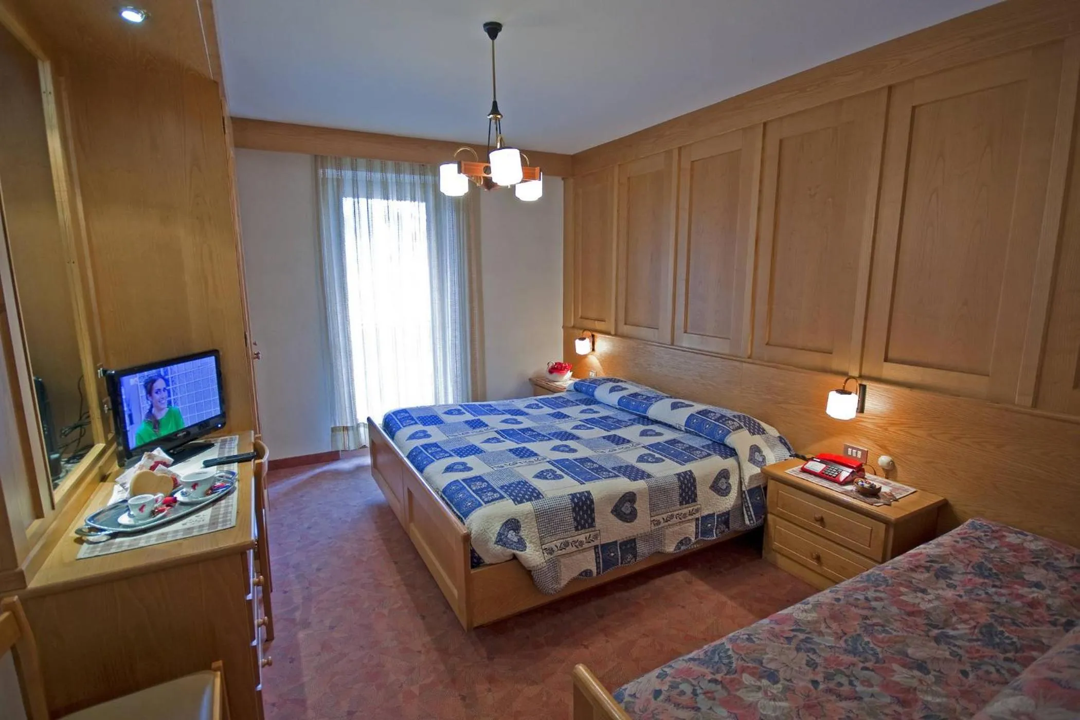 Photo of the whole room, Bed in Hotel De Fronz