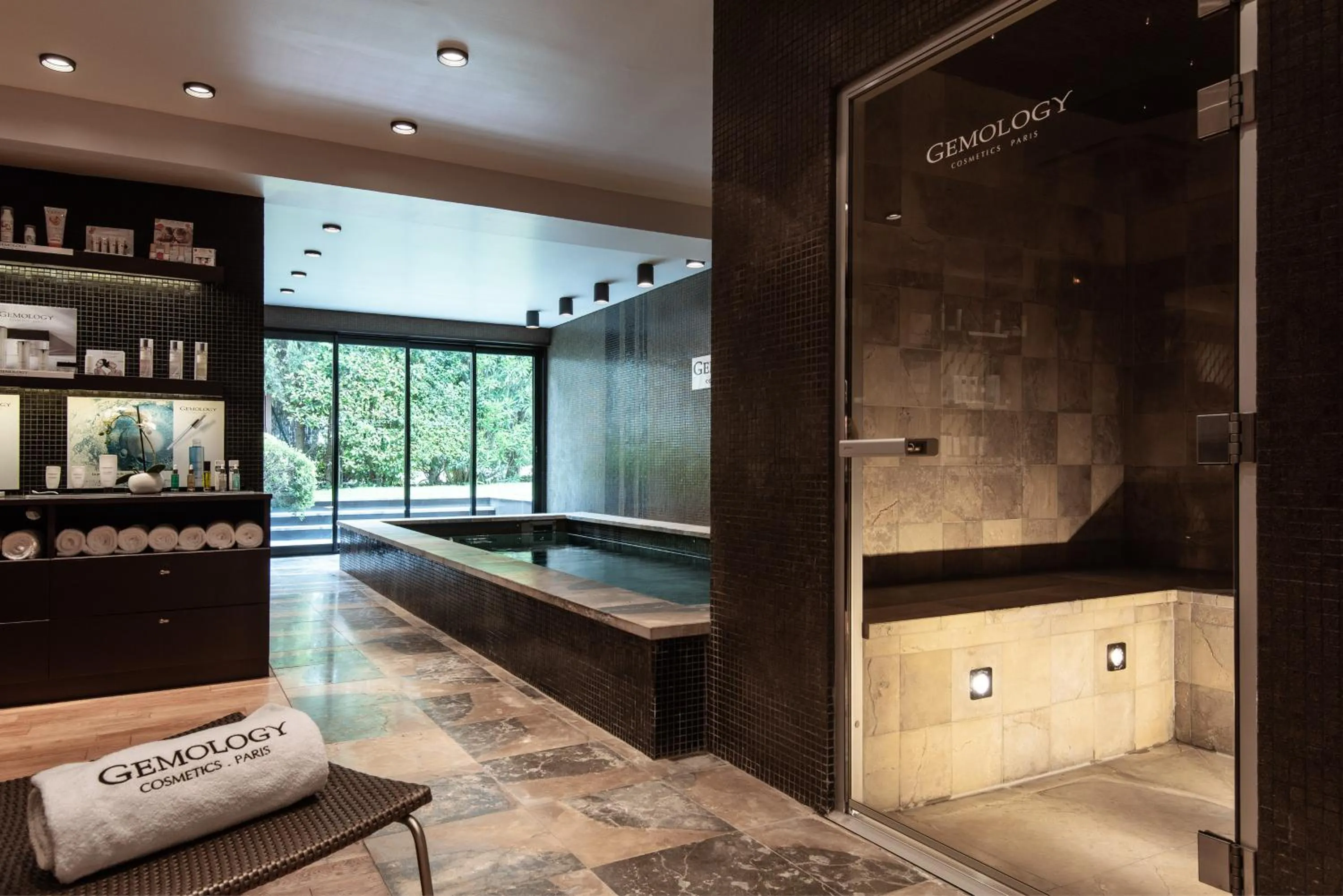 Massage in Hôtel du Château & Spa - Teritoria