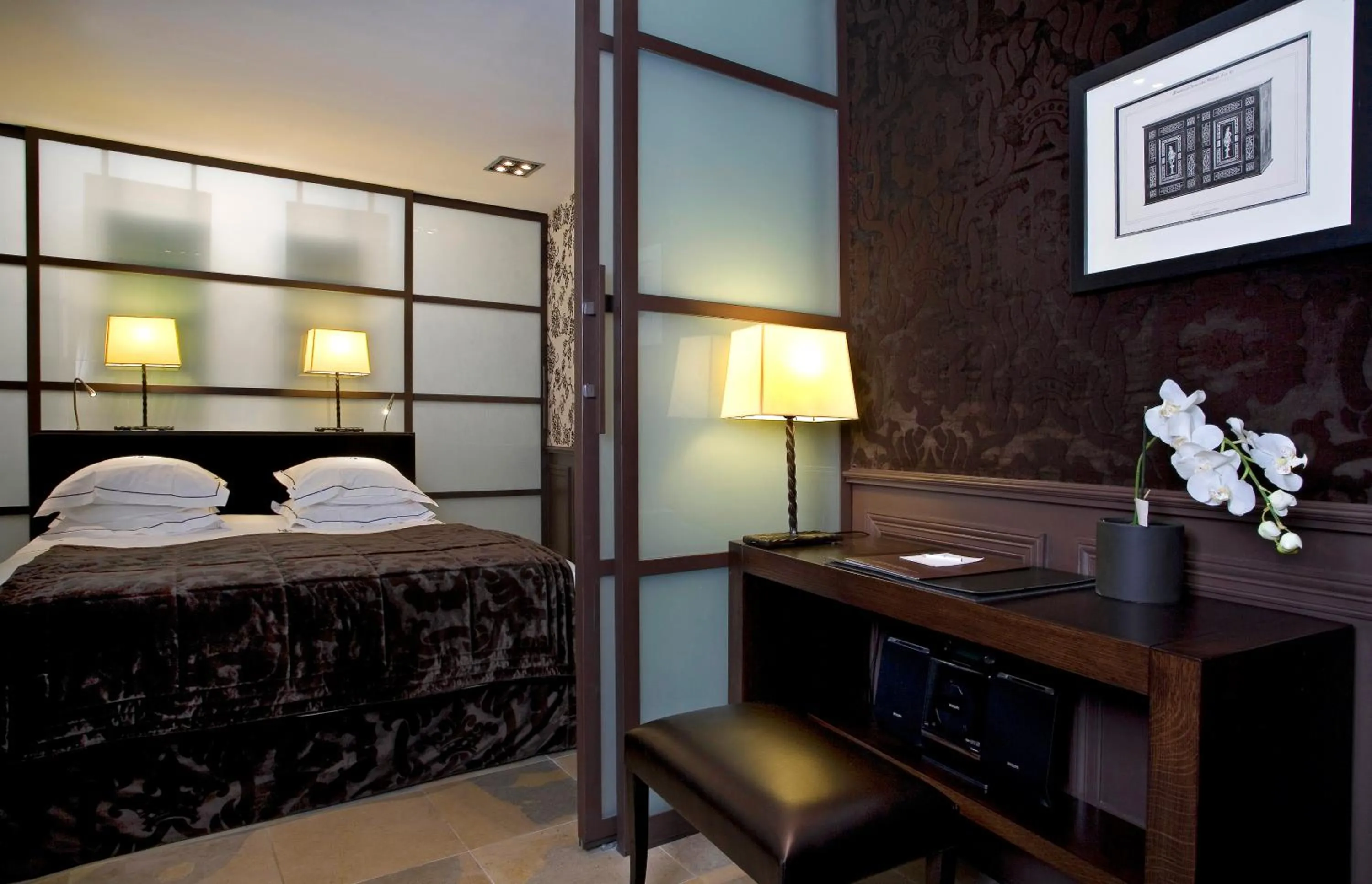 Photo of the whole room, Bed in Hôtel du Château & Spa - Teritoria