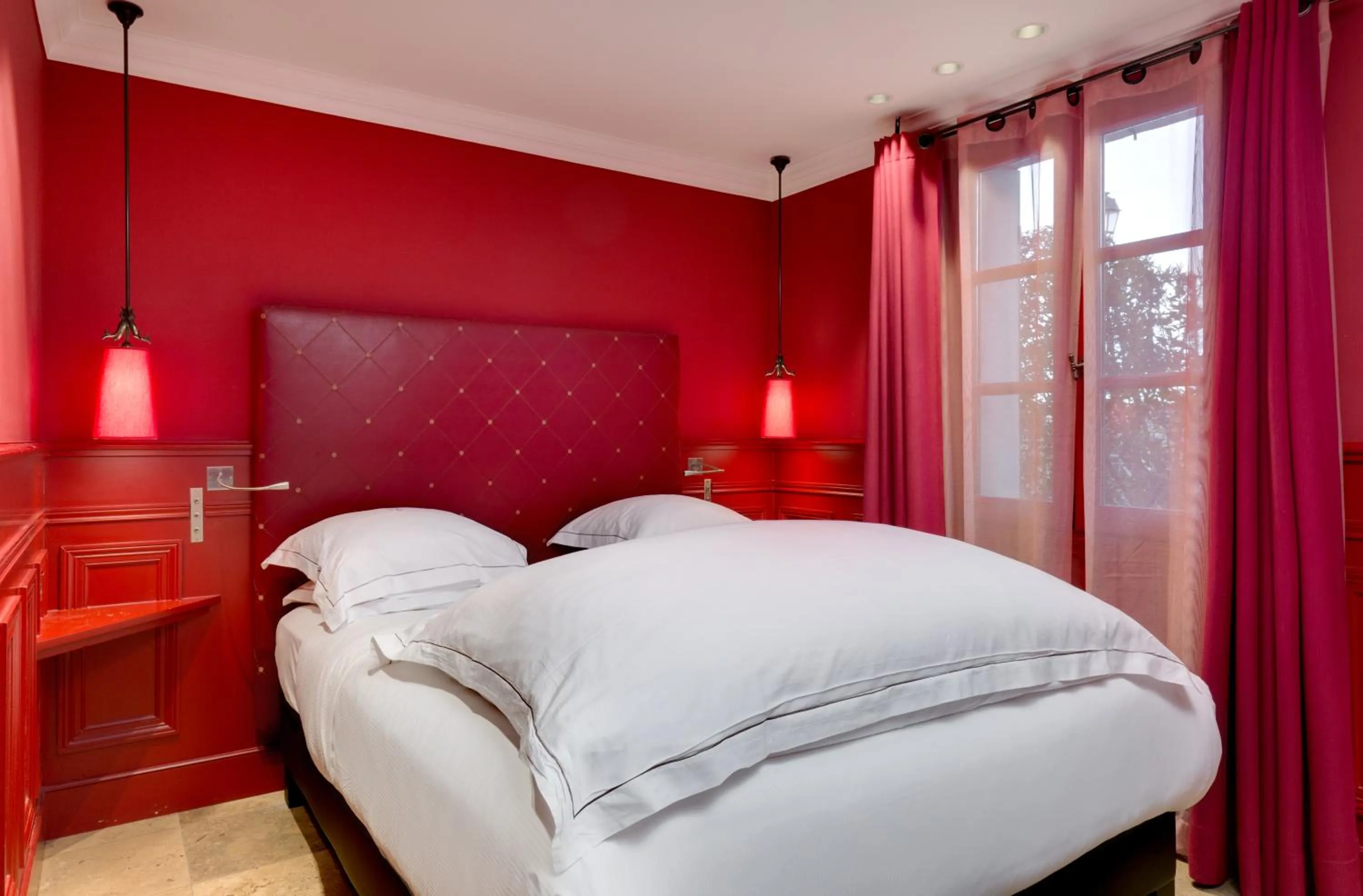 Bedroom, Bed in Hôtel du Château & Spa - Teritoria