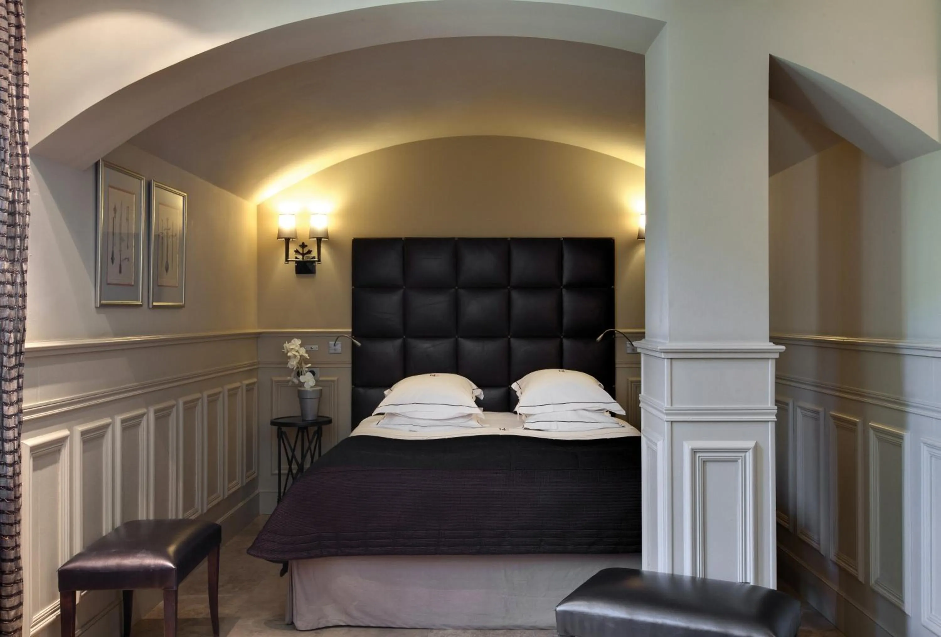 Photo of the whole room, Bed in Hôtel du Château & Spa - Teritoria