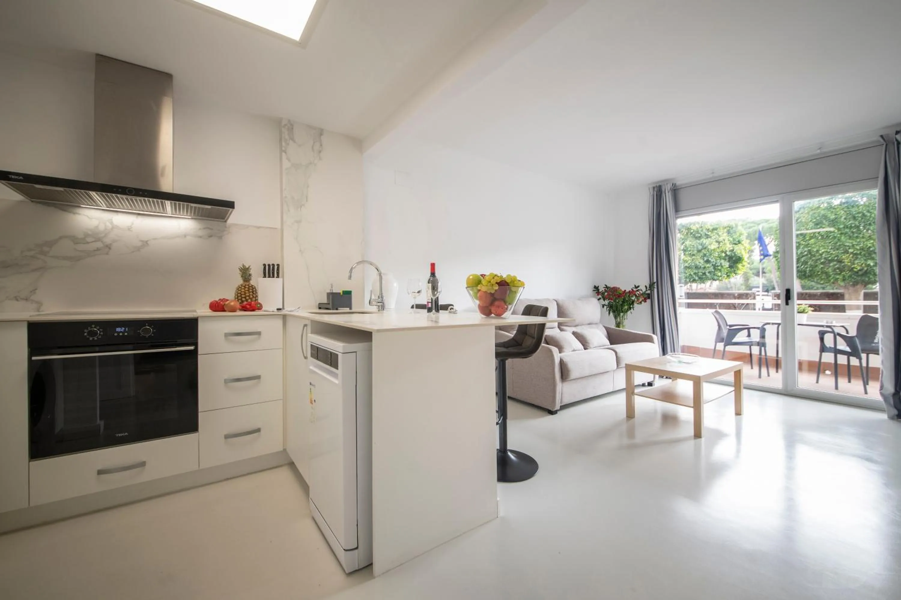 Kitchen or kitchenette in Aparthotel Marsol