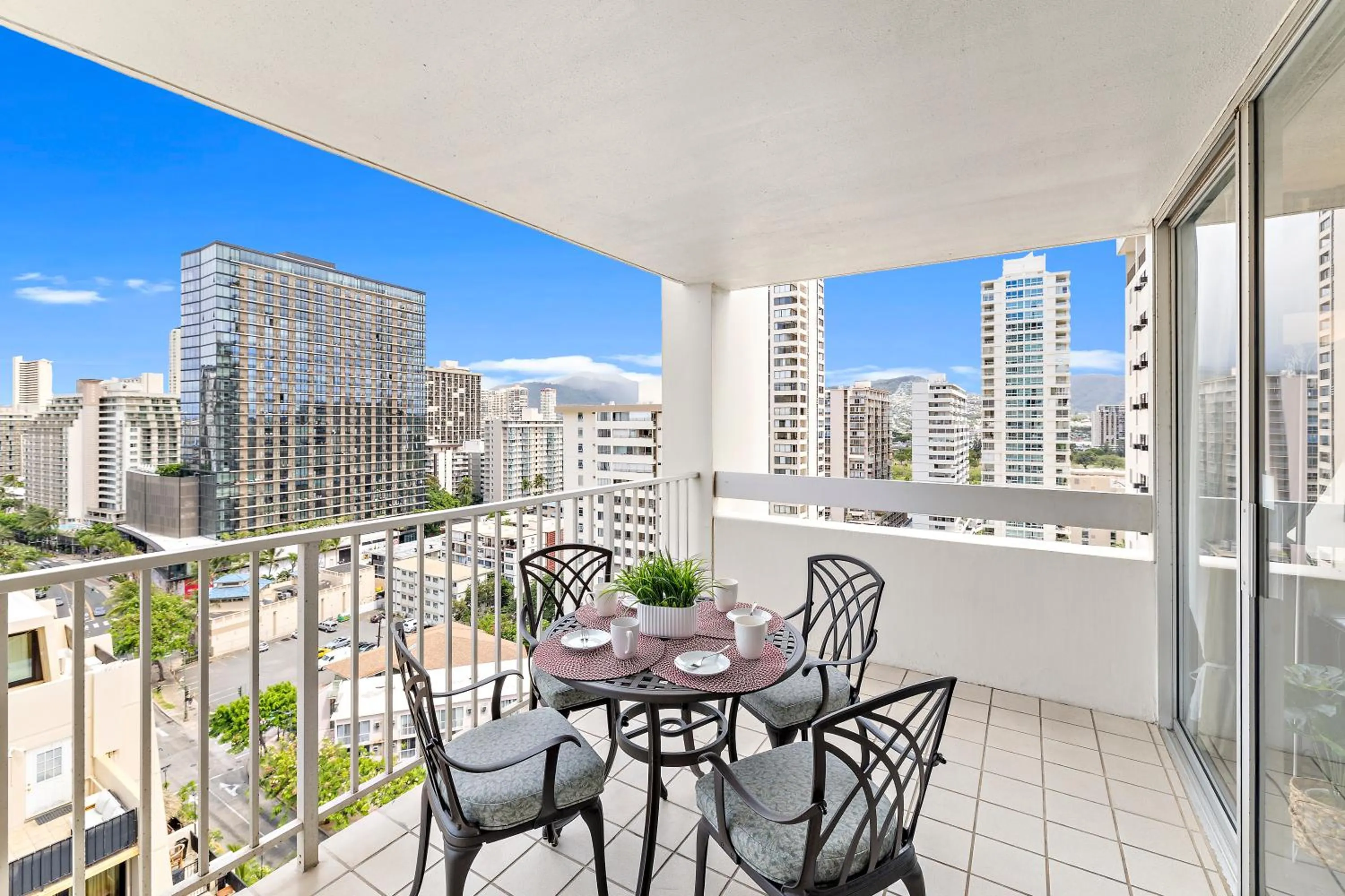 Patio in Pacific Monarch - 1 BR - Ocean and City Views!