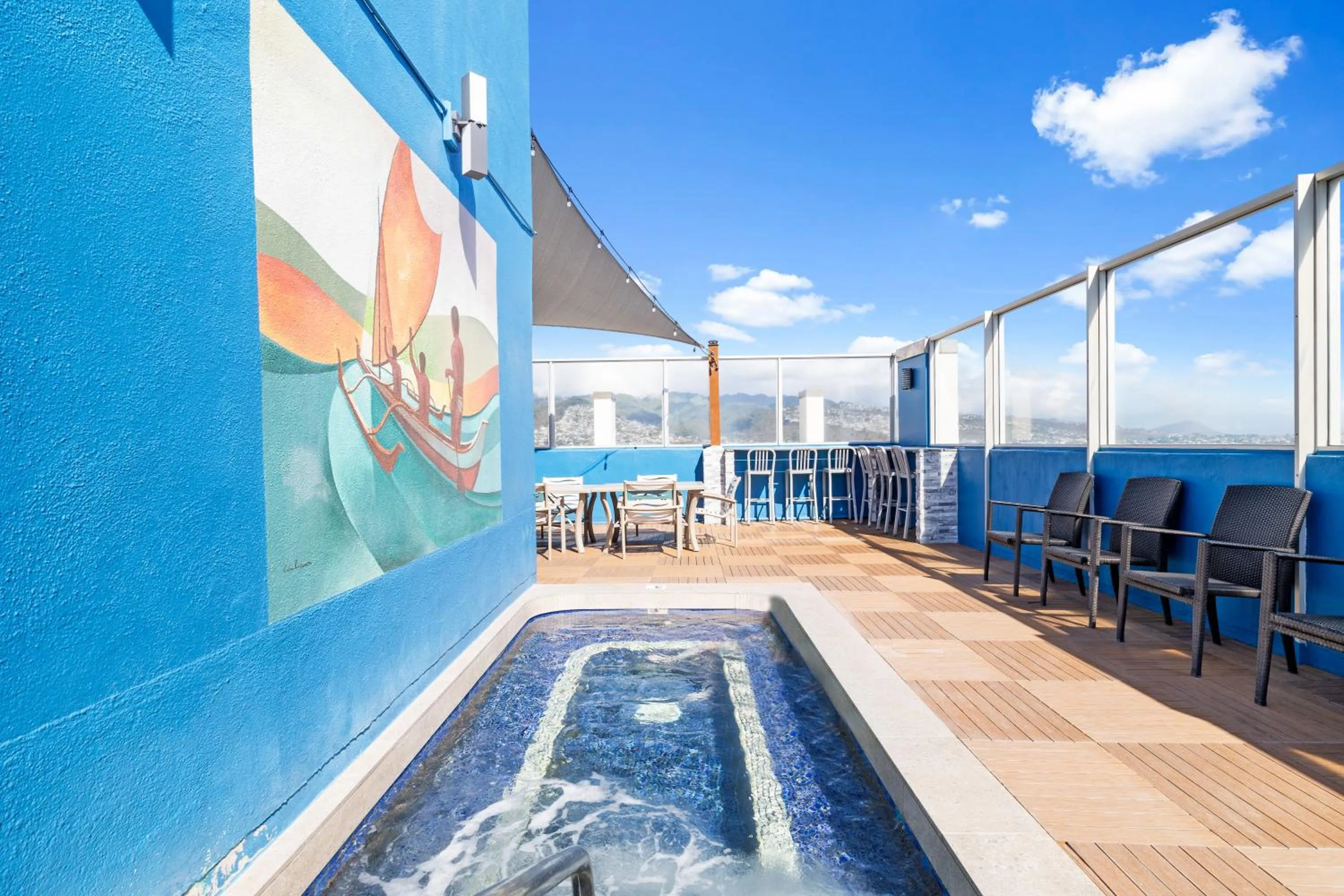 Patio in Pacific Monarch - 1 BR - Ocean and City Views!