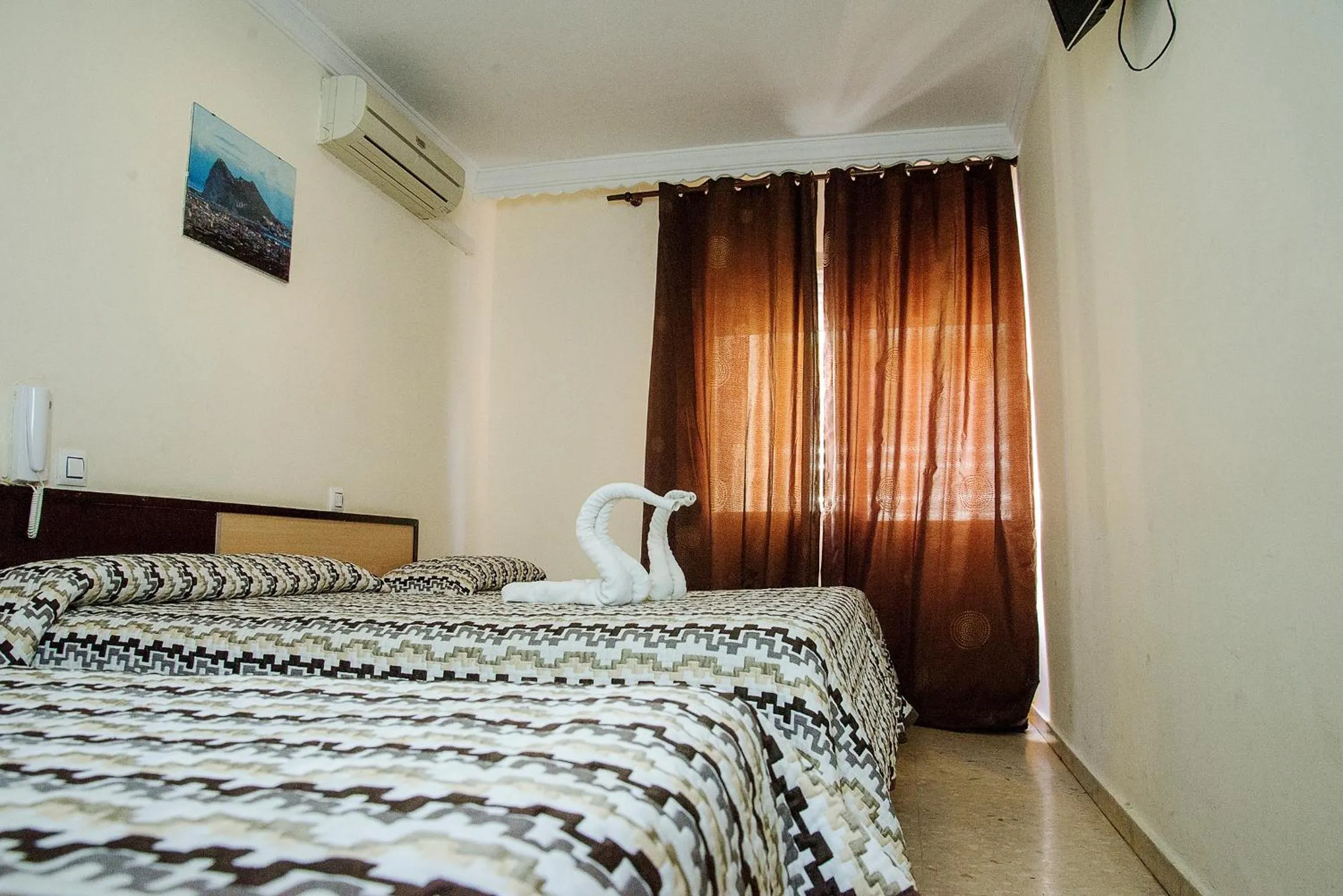 Bed in Hostal la Campana