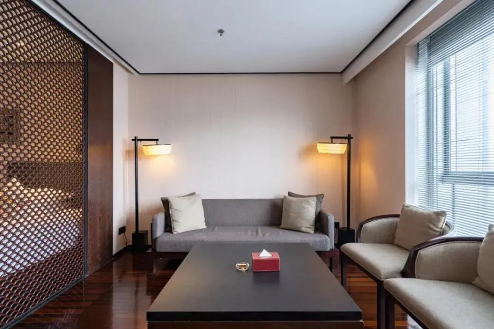 Living room in SSAW Boutique Hotel Hangzhou Xiaoshan Yinlong Hangfachang Subway