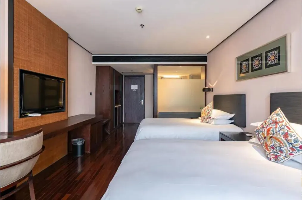 Bedroom, Bed in SSAW Boutique Hotel Hangzhou Xiaoshan Yinlong Hangfachang Subway