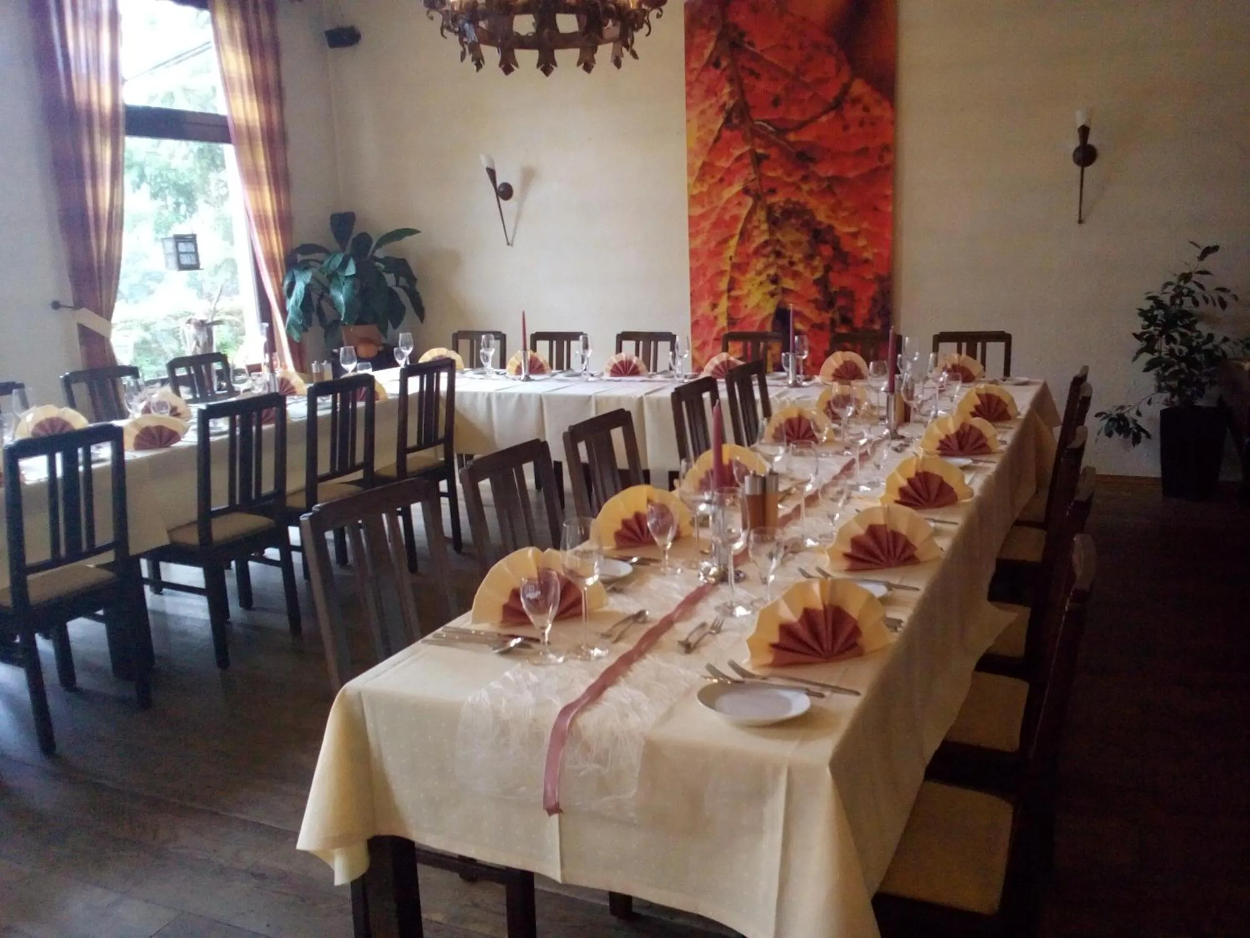 Restaurant/places to eat in Nierswalder Landhaus