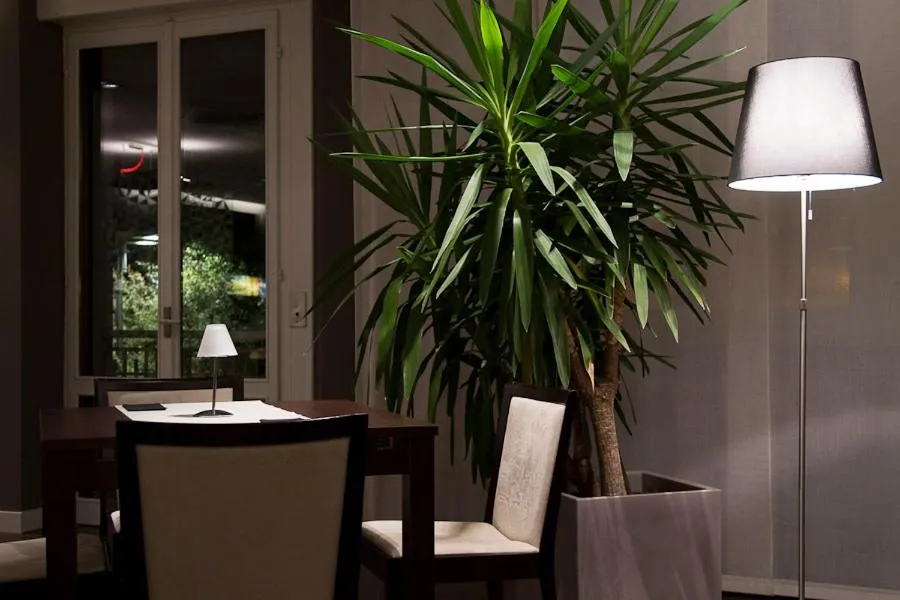 Lounge or bar in Zara Rooms & Suites