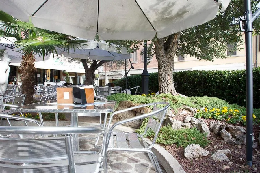 Day in Zara Rooms & Suites