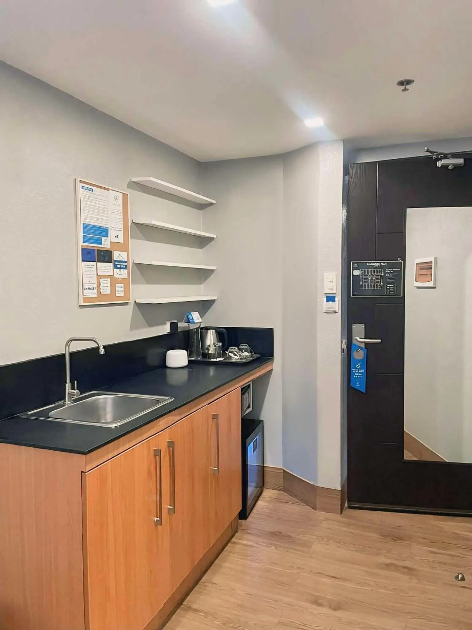 Selah Pods Hotel Manila