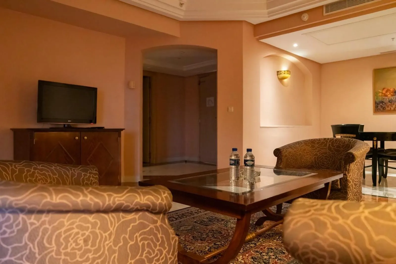 Living room in Regency Tunis Hotel