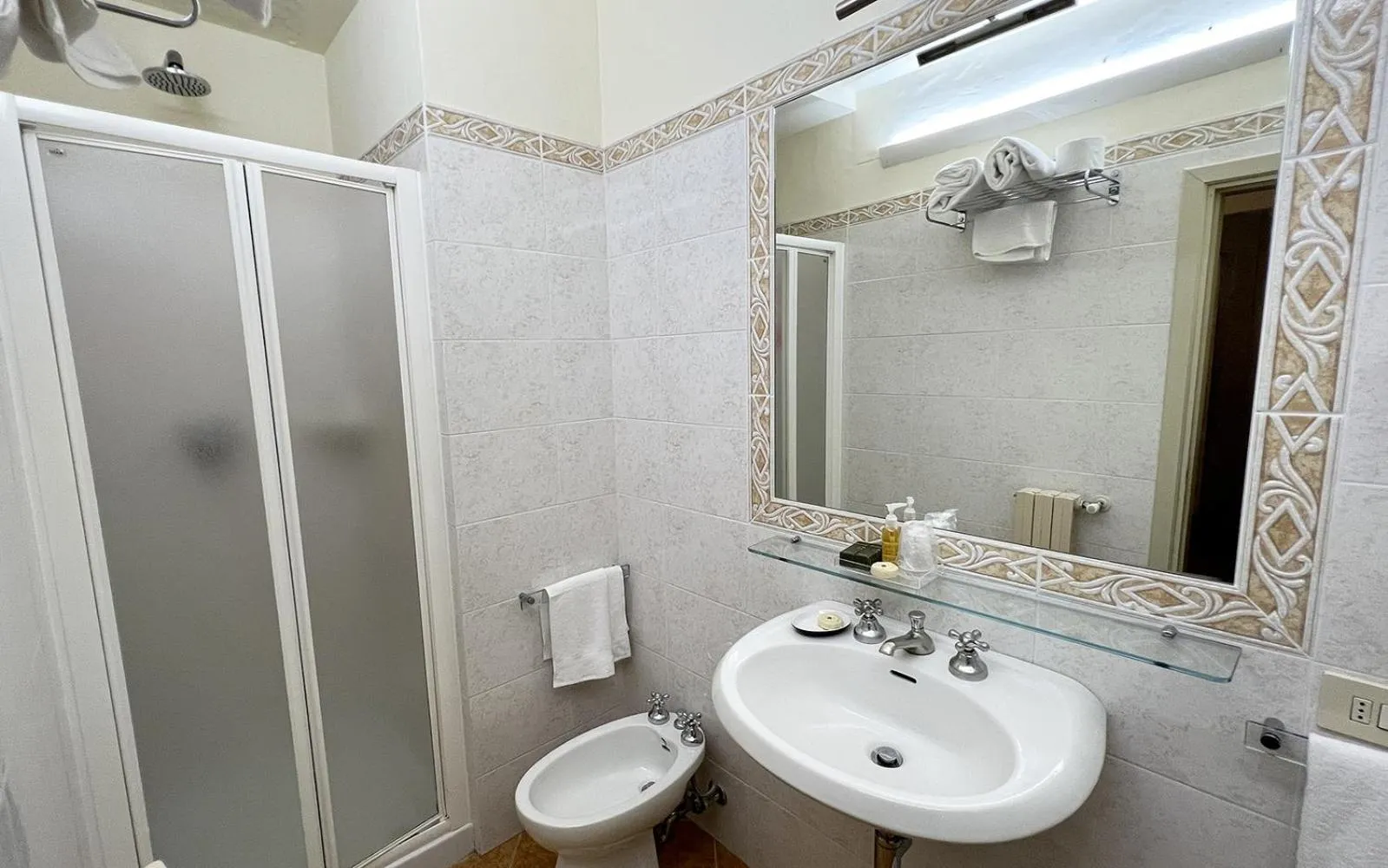 Bathroom in B&B Piccolo Hotel