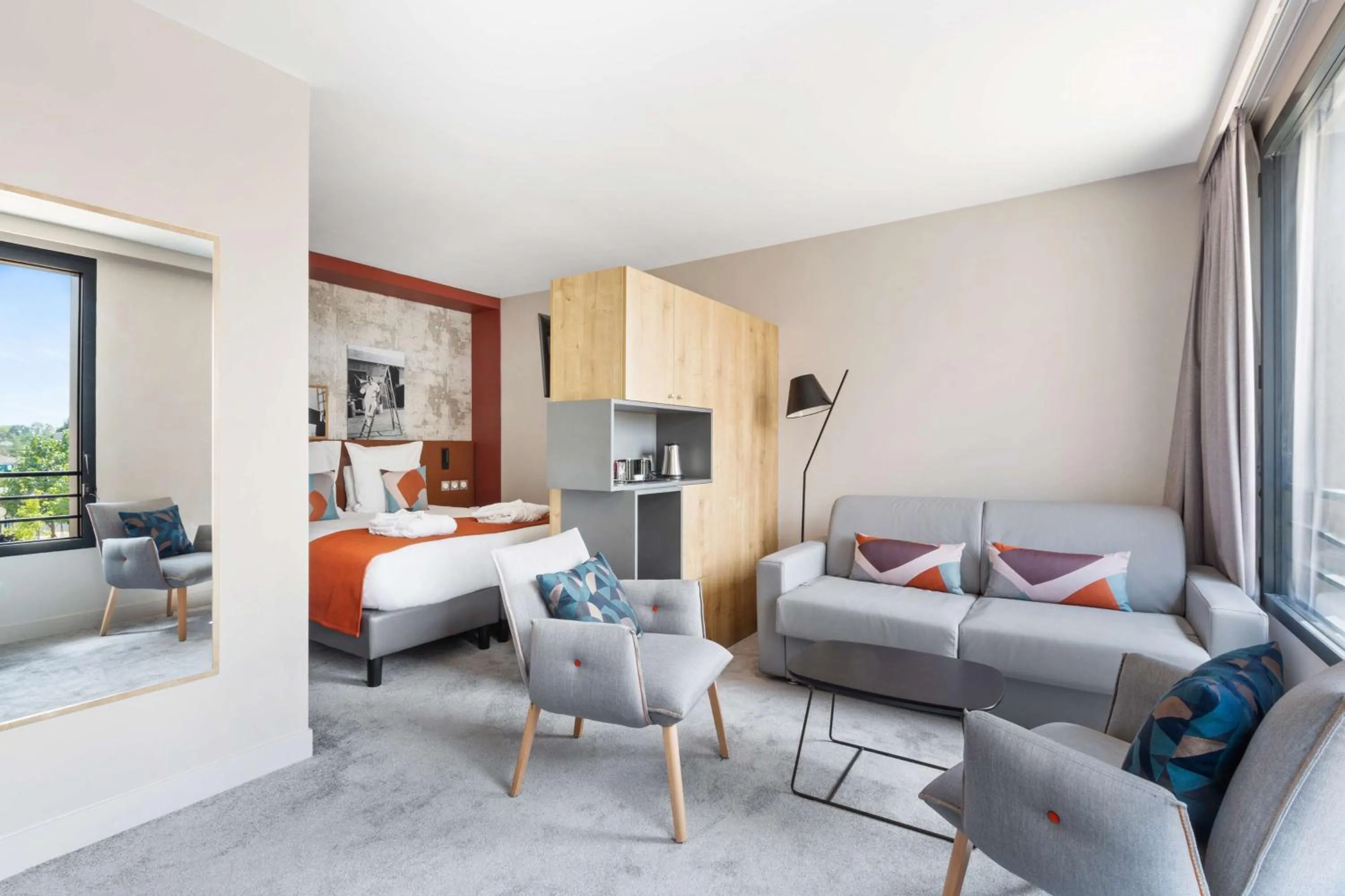 Living room in BEST WESTERN HOTEL DIJON QUETIGNY