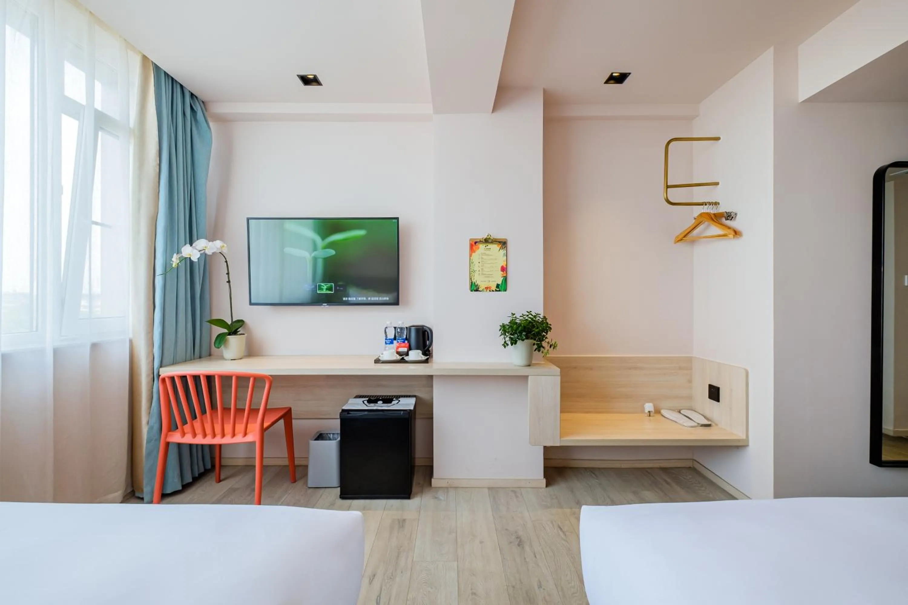 TV and multimedia, Bed in PACE HOTEL Suzhou Guanqian Branch