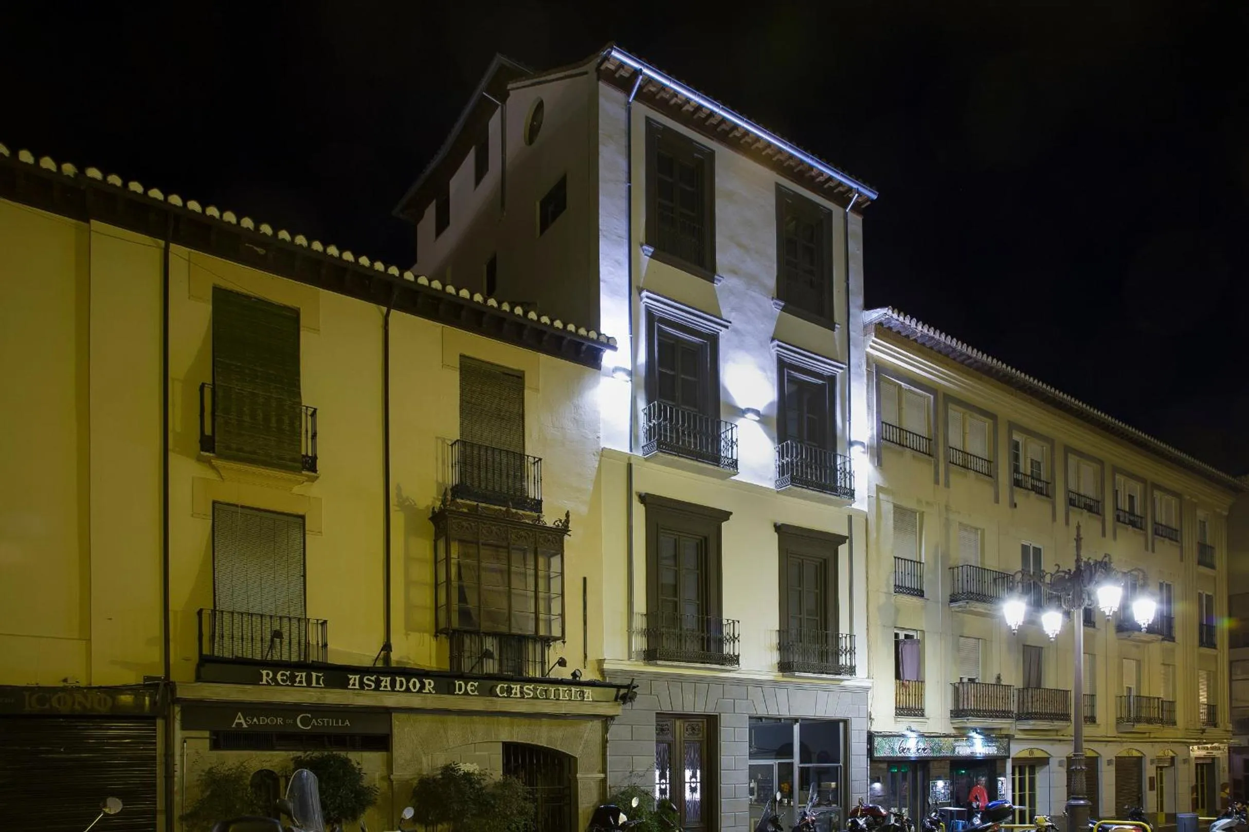Facade/entrance in Imeda Apartamentos Escudo del Carmen 19