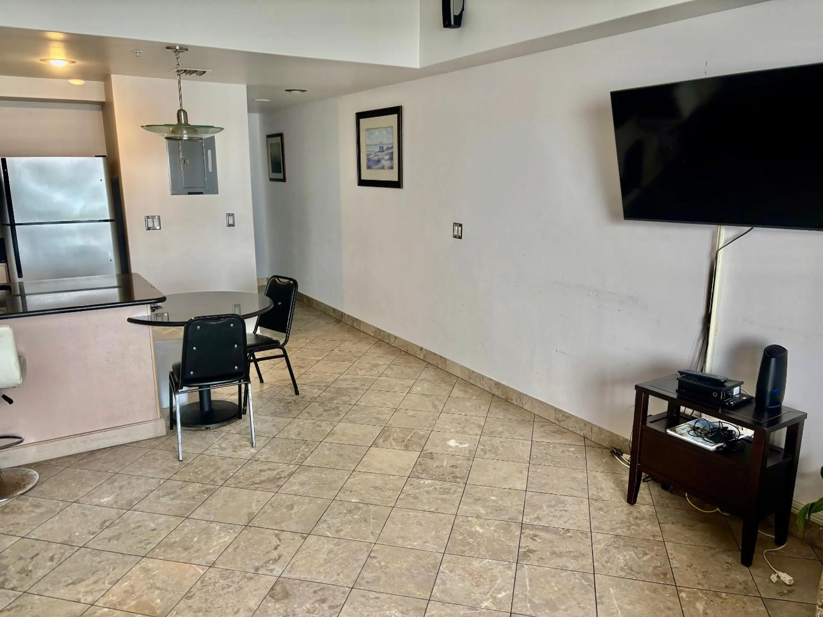 TV and multimedia in Ocean Walk Resort Magnificent Ocean Front View