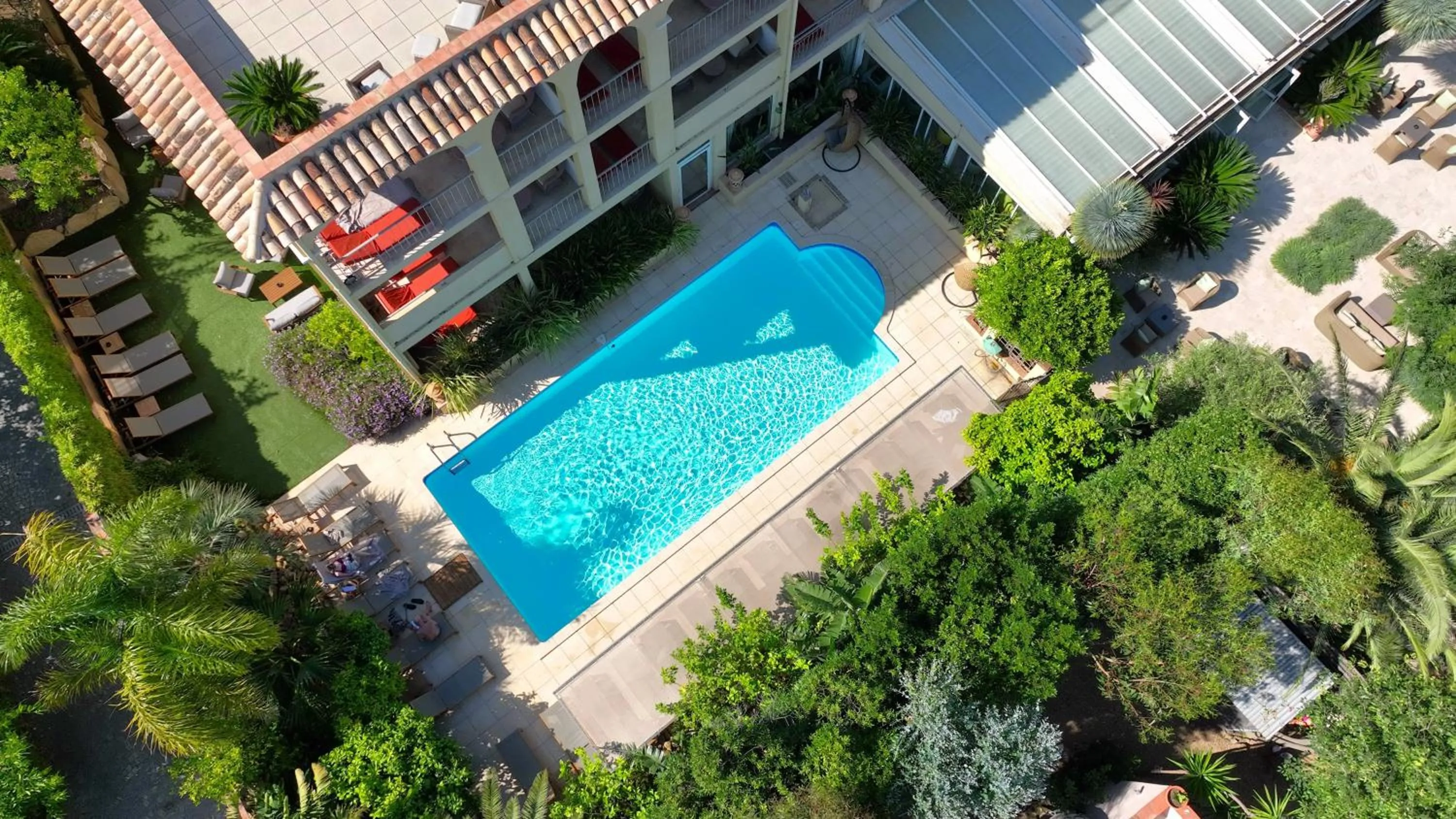 Property building in Best Western Premier Montfleuri