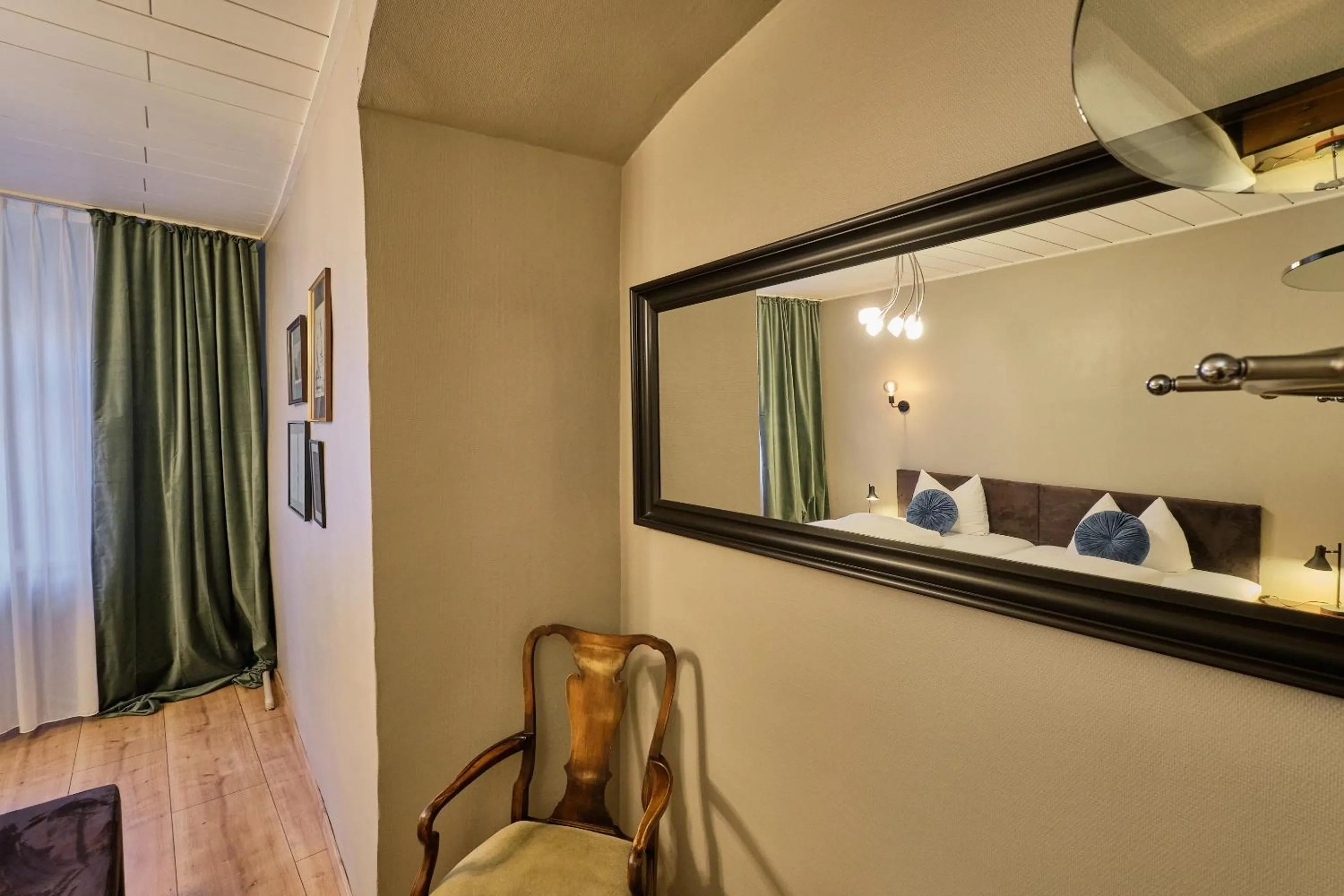 Superior Double Room - single occupancy in Hotel Roter Hahn