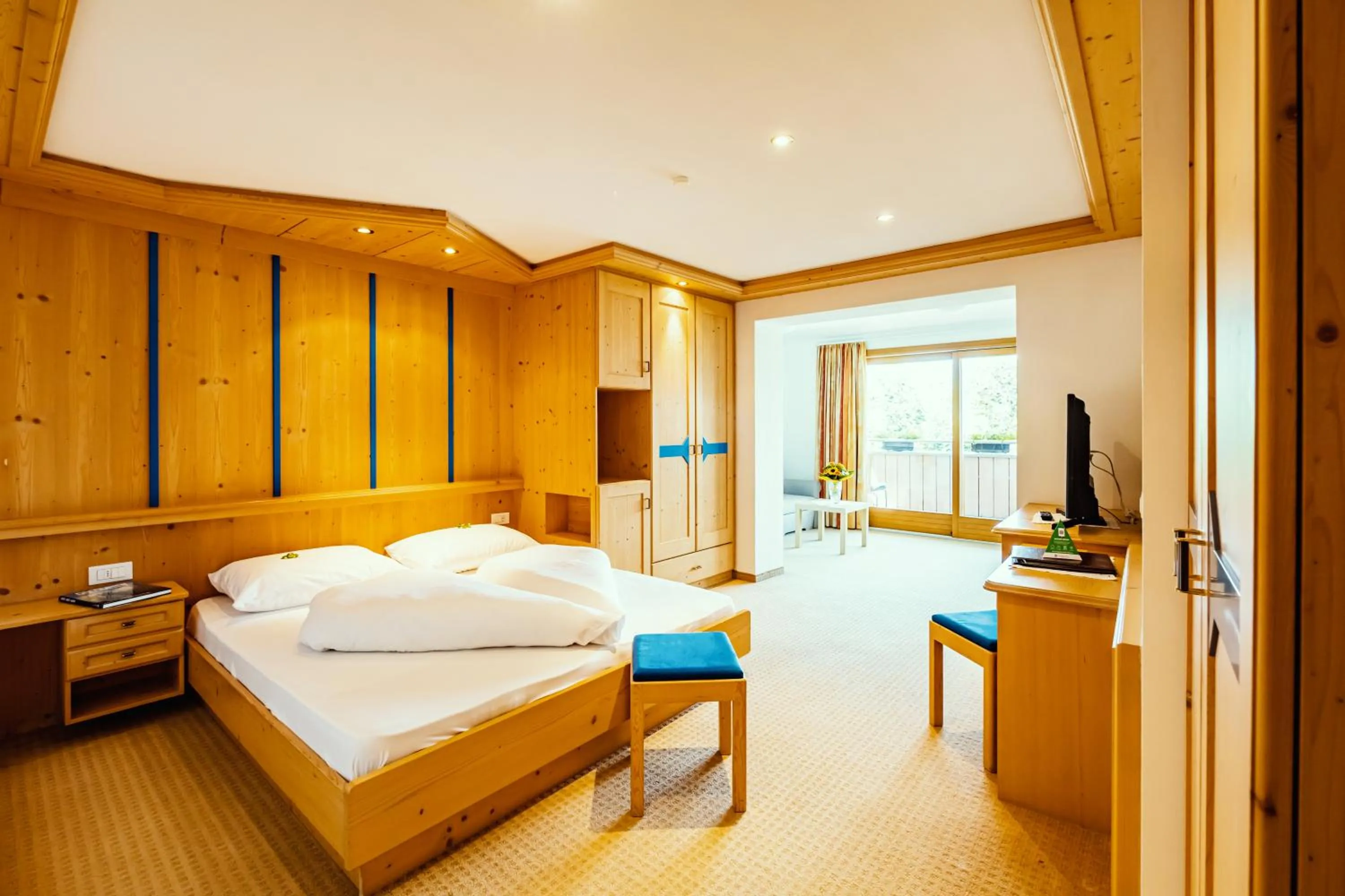 Photo of the whole room, Bed in Gasthof Teiser Stern